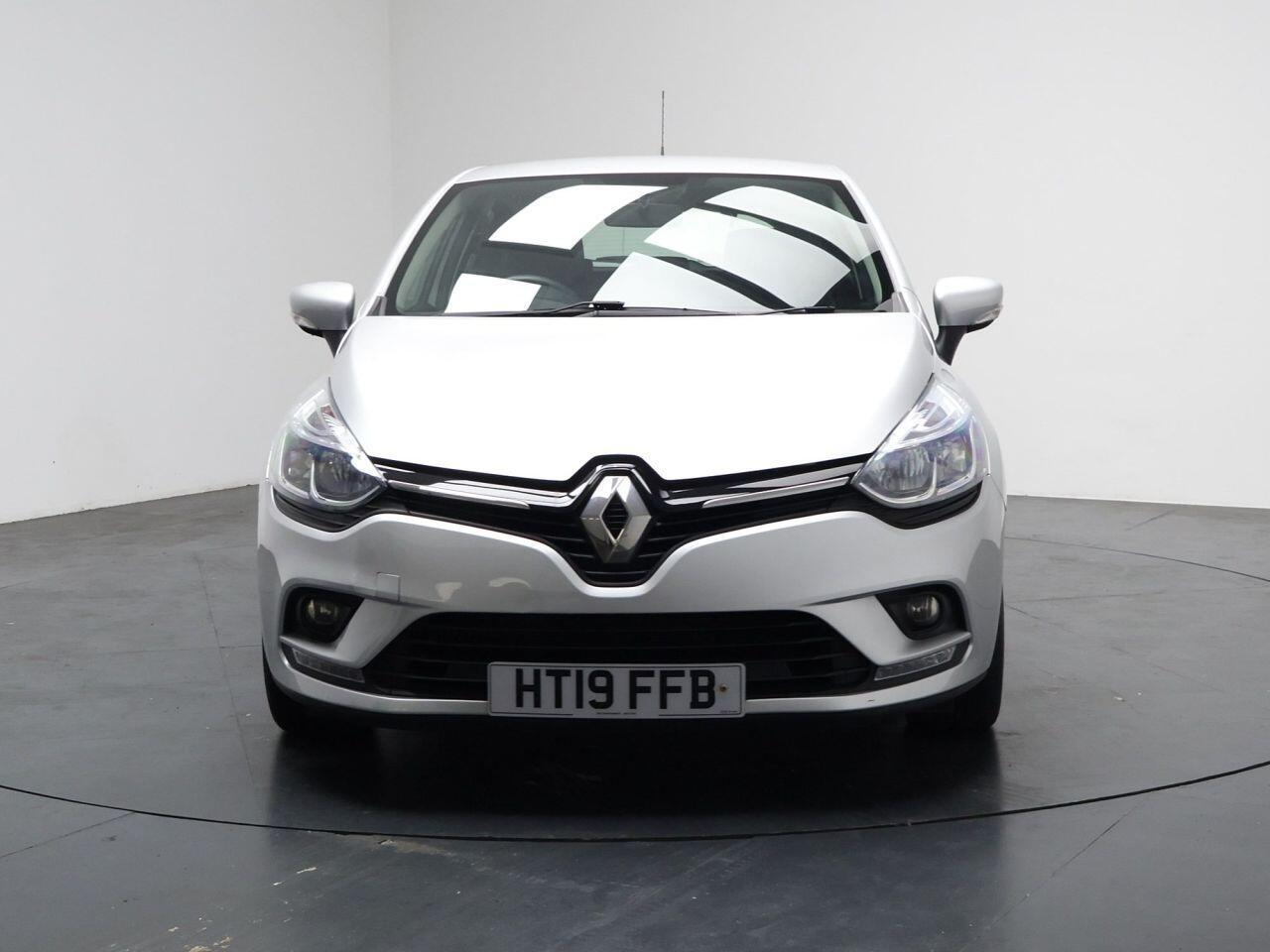 Renault Clio - Image 5