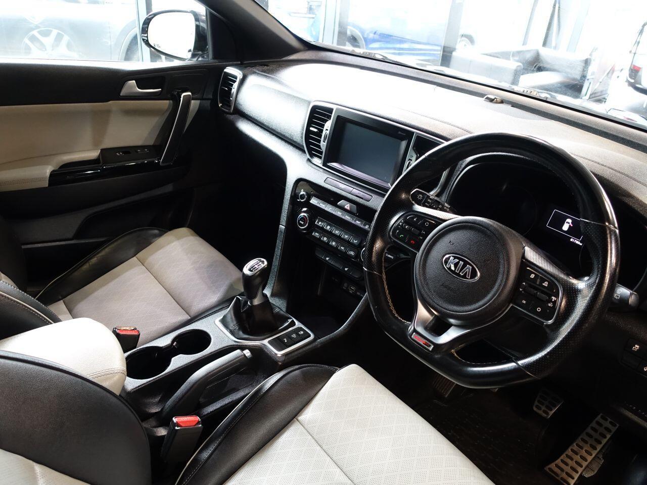 Kia Sportage - Image 26