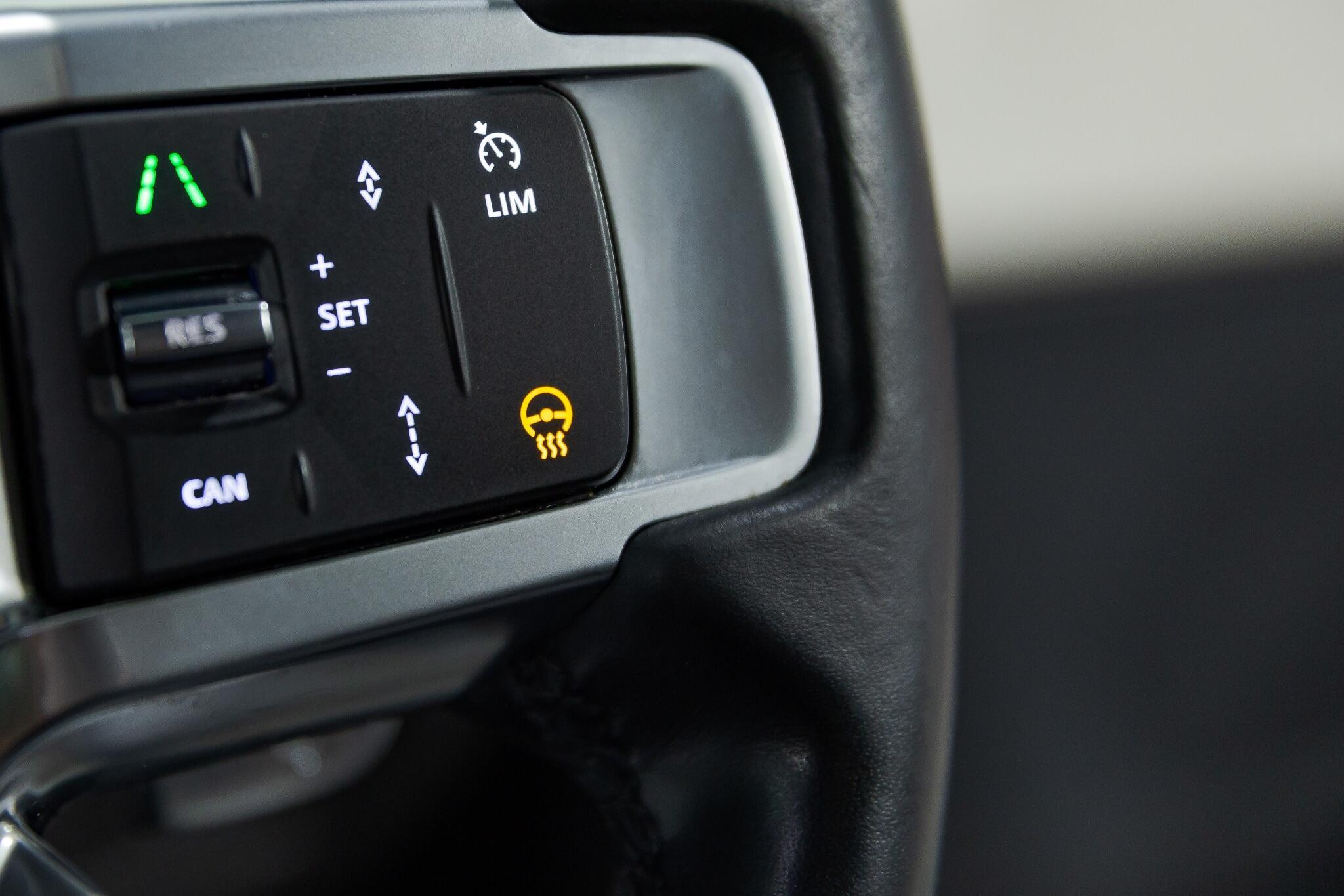 Land Rover Discovery - Image 35