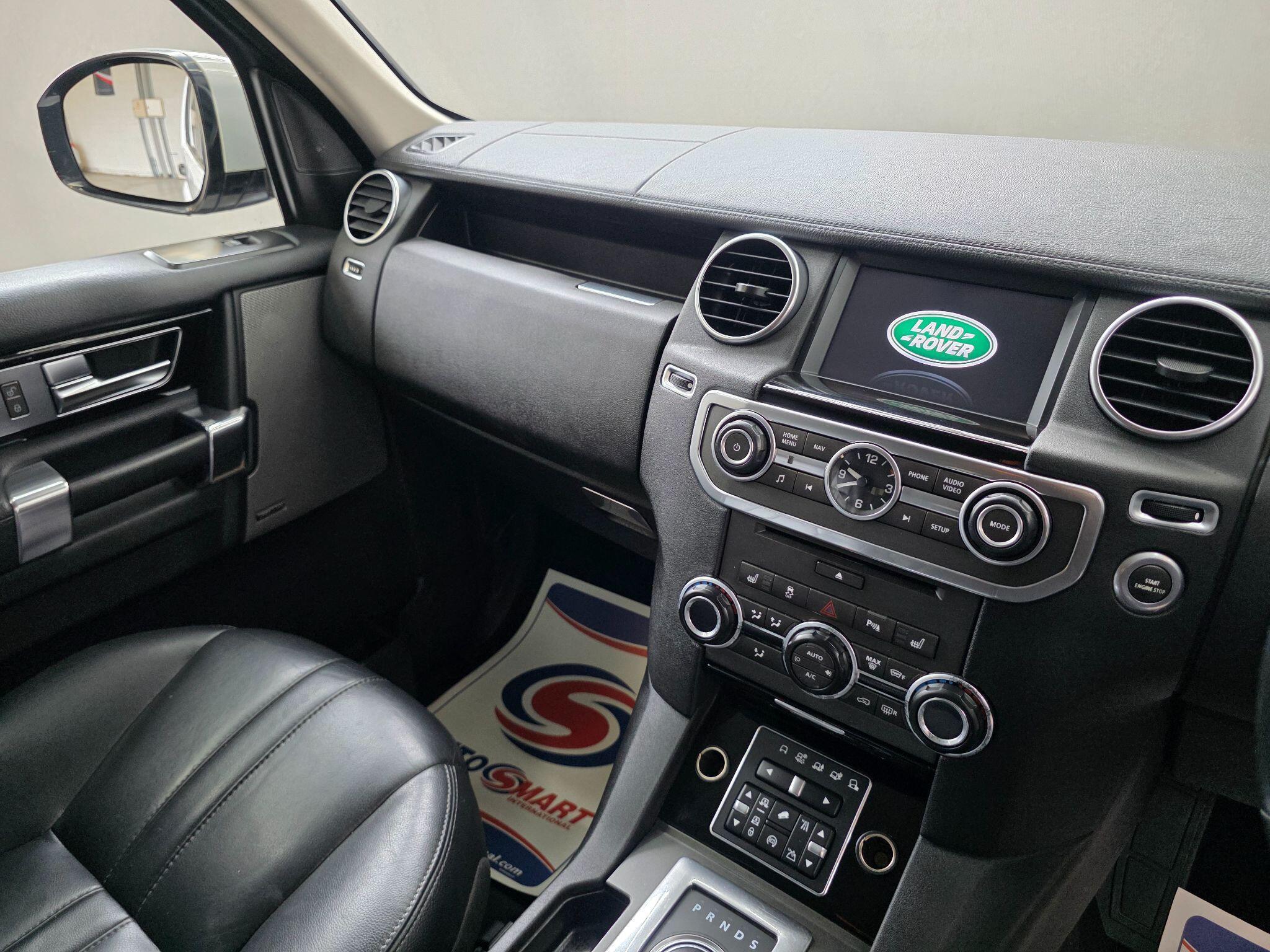 Land Rover DISCOVERY 4 - Image 16
