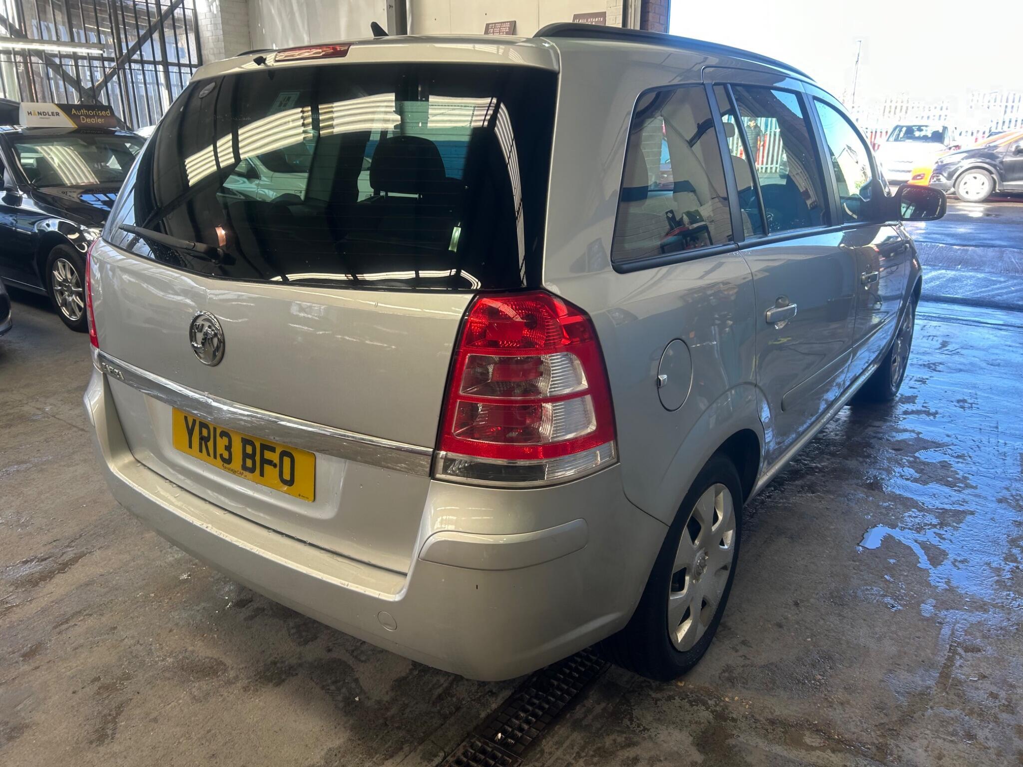 Vauxhall Zafira - Image 9