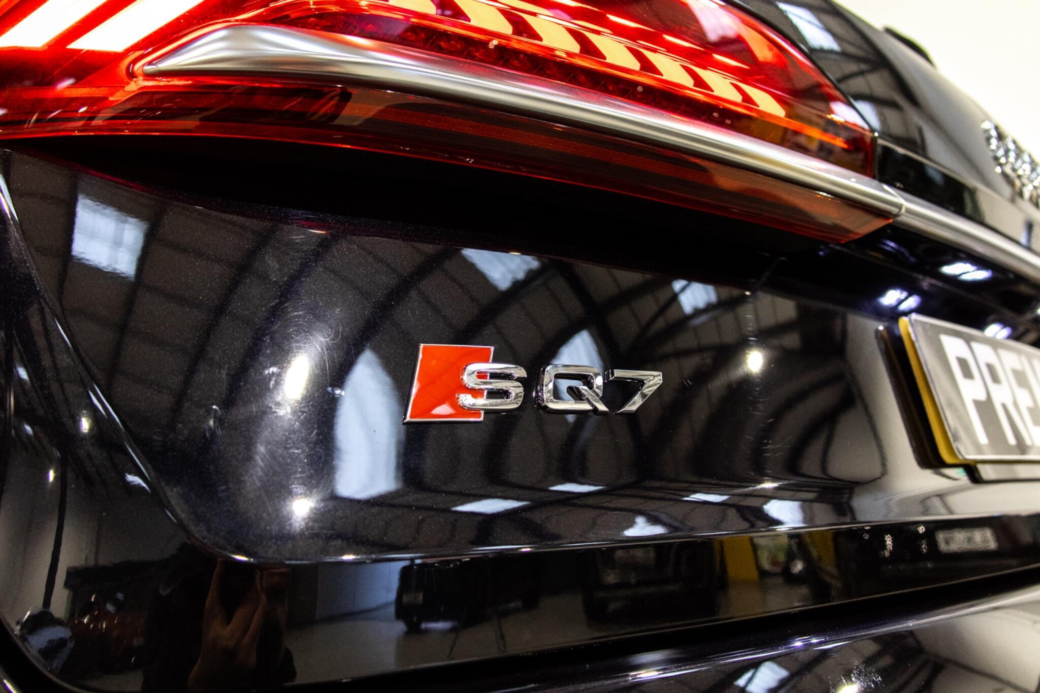 Audi SQ7 - Image 8