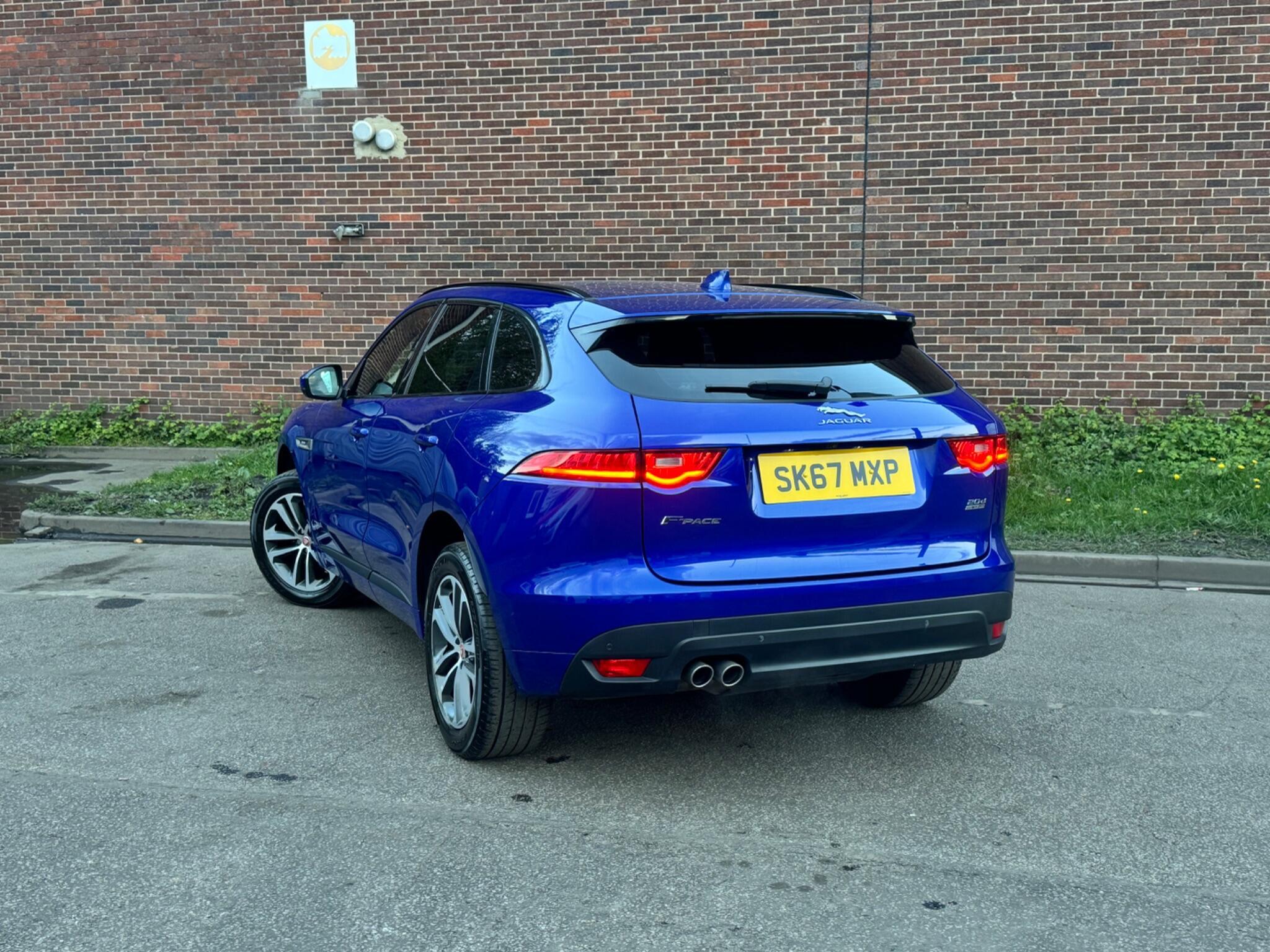 Jaguar F-Pace - Image 11