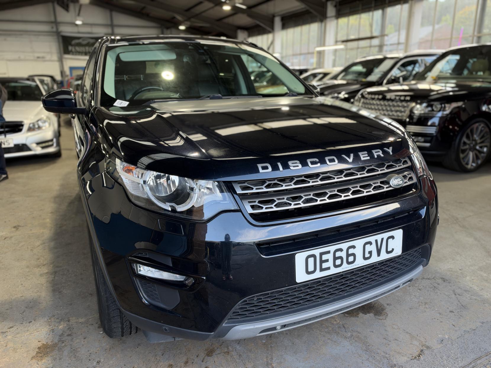 Land Rover DISCOVERY SPORT - Image 2