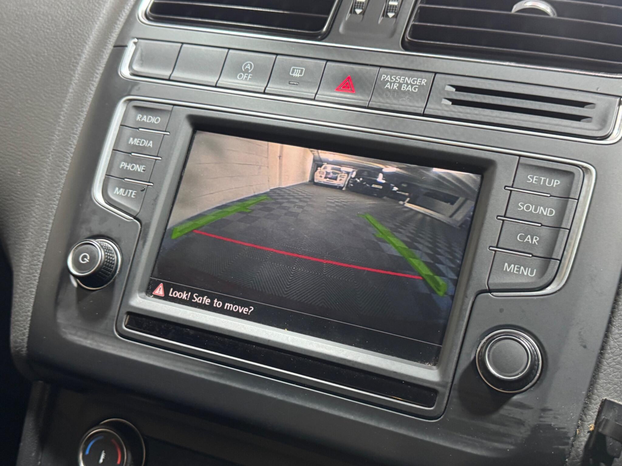 Volkswagen Polo - Image 14