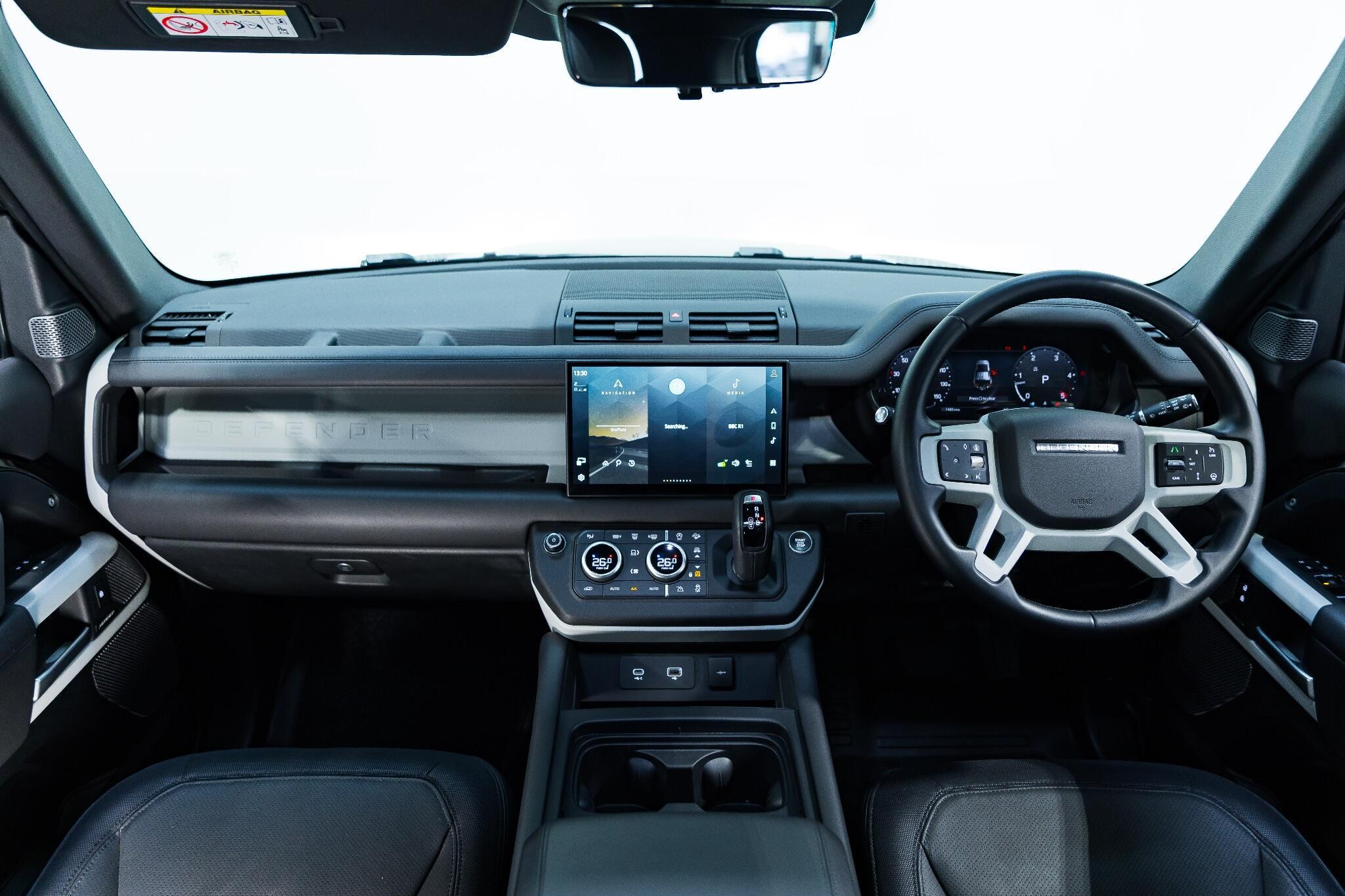 Land Rover Defender 110 - Image 12