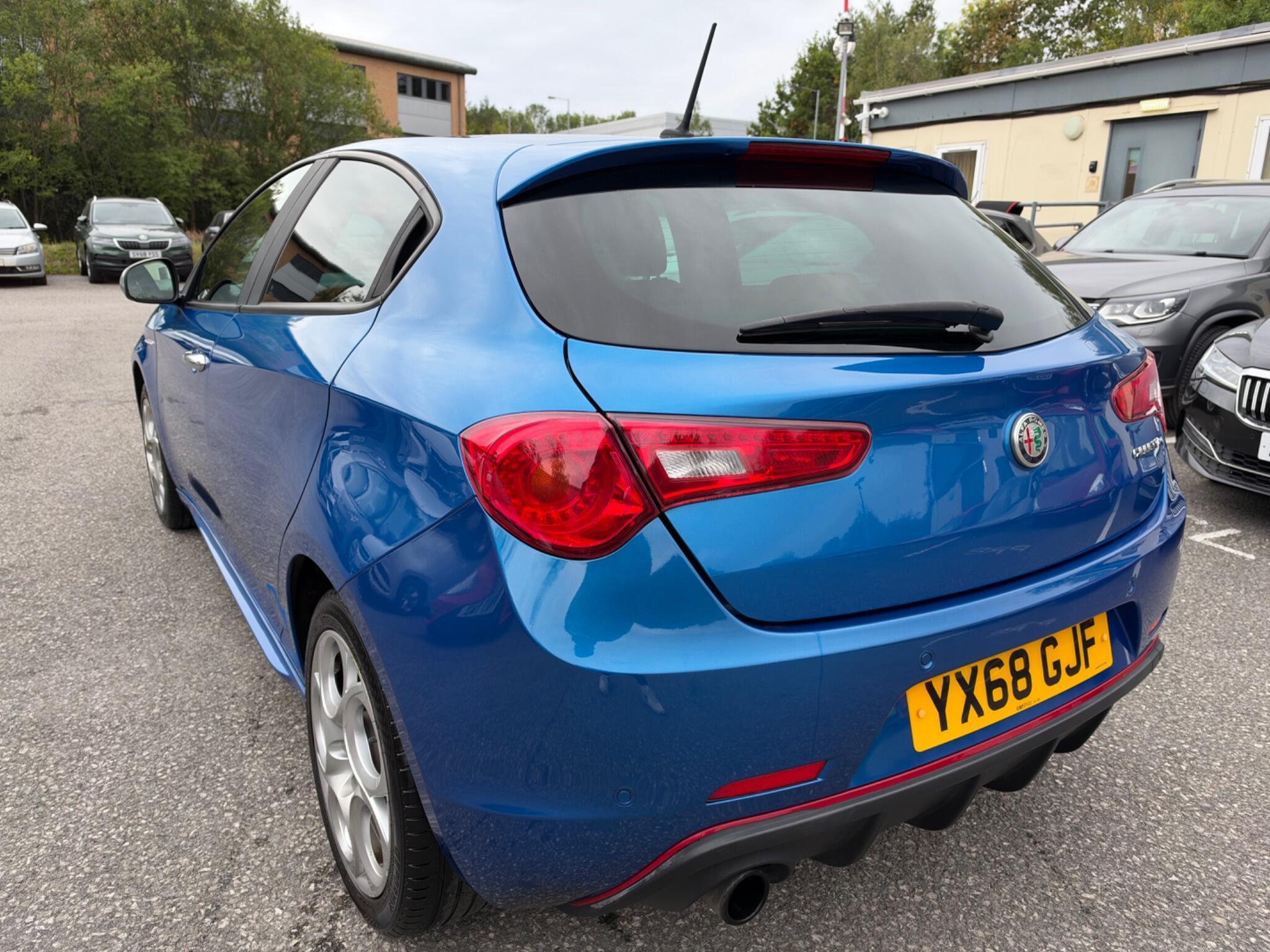 Alfa Romeo Giulietta - Image 11