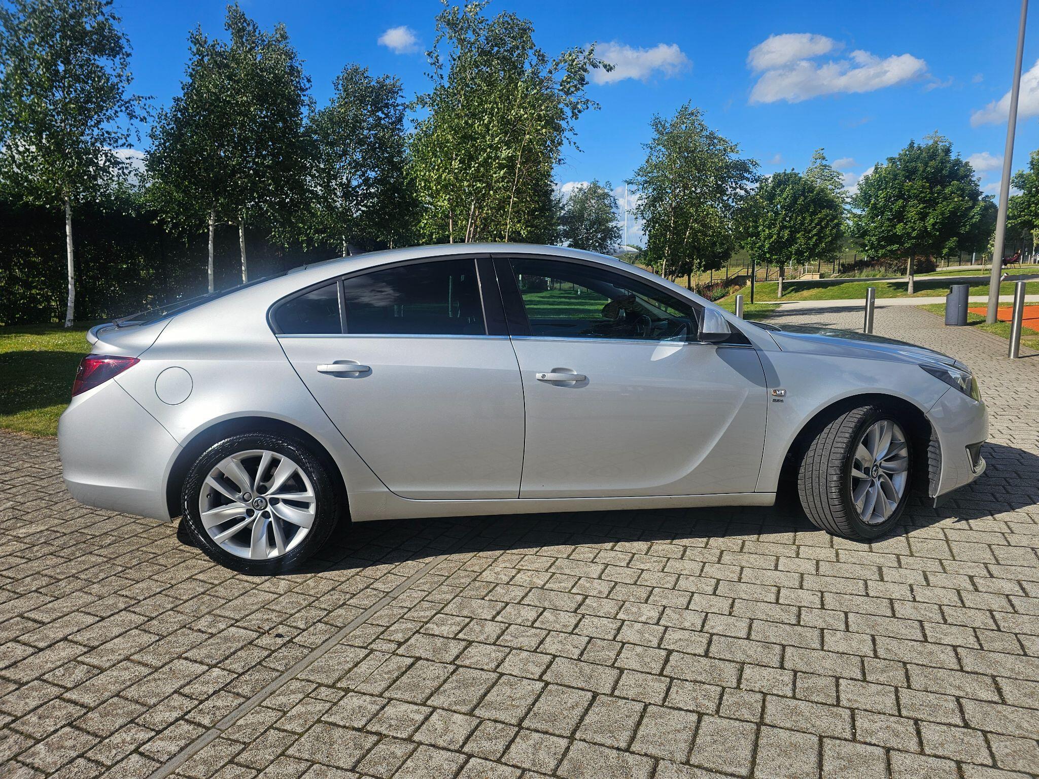 Vauxhall Insignia - Image 12