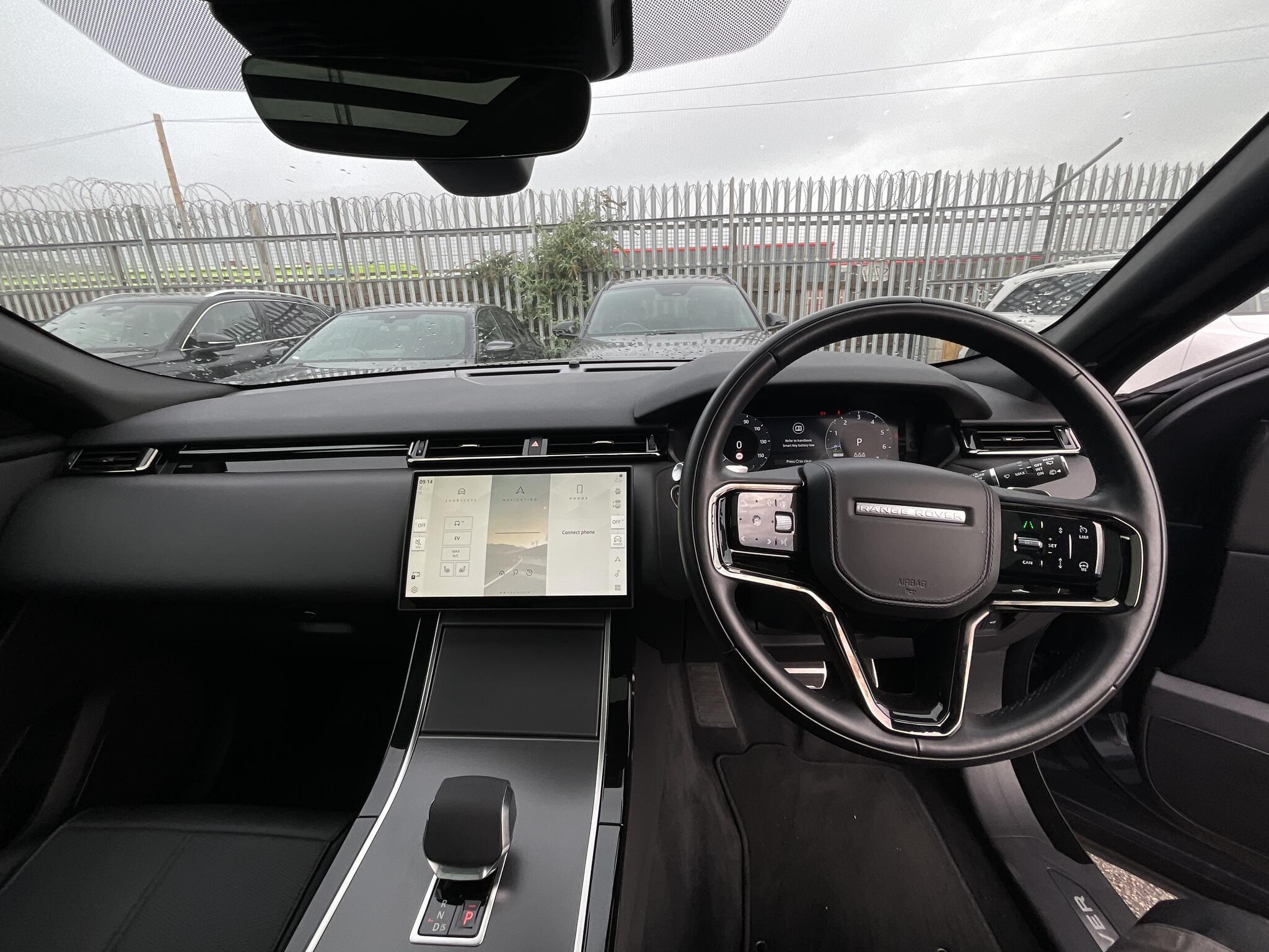 Land Rover Range Rover Velar - Image 19