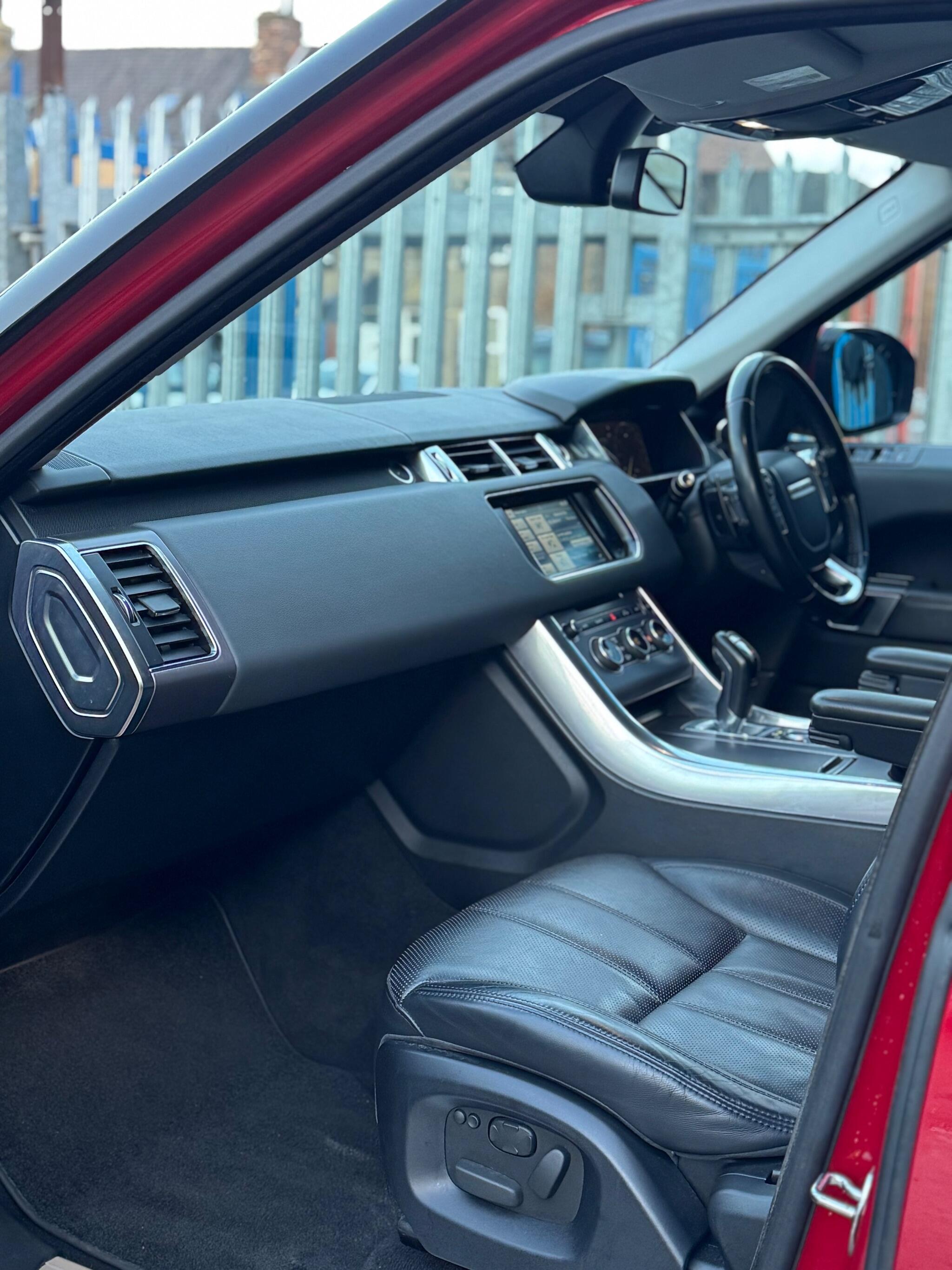 Land Rover RANGE ROVER SPORT - Image 28