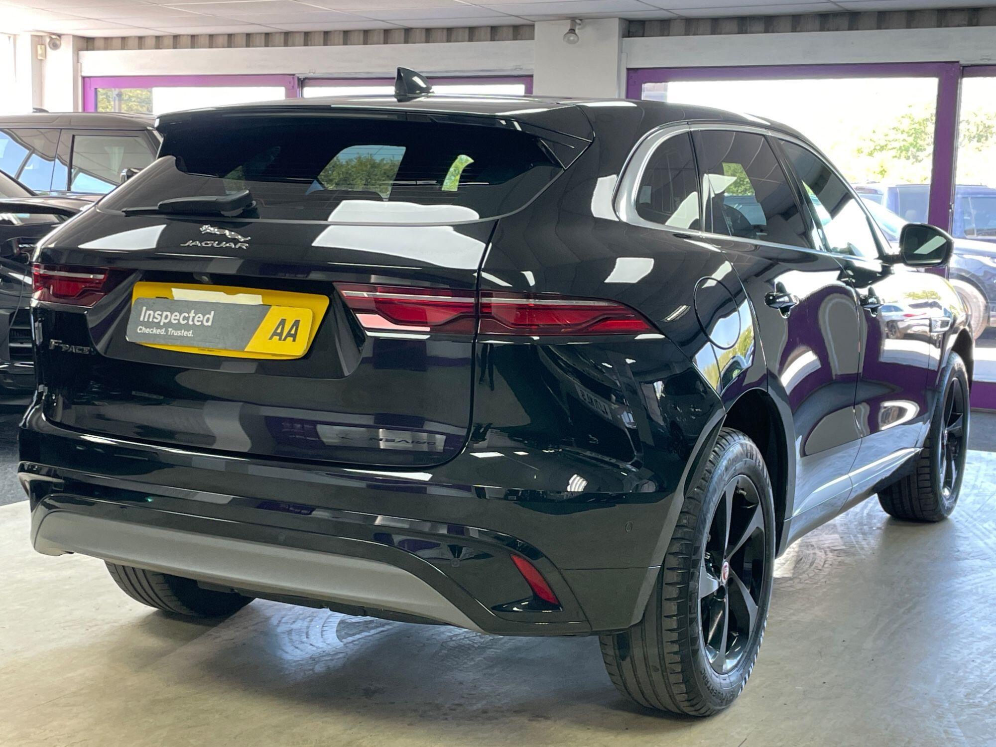 Jaguar F-Pace - Image 10