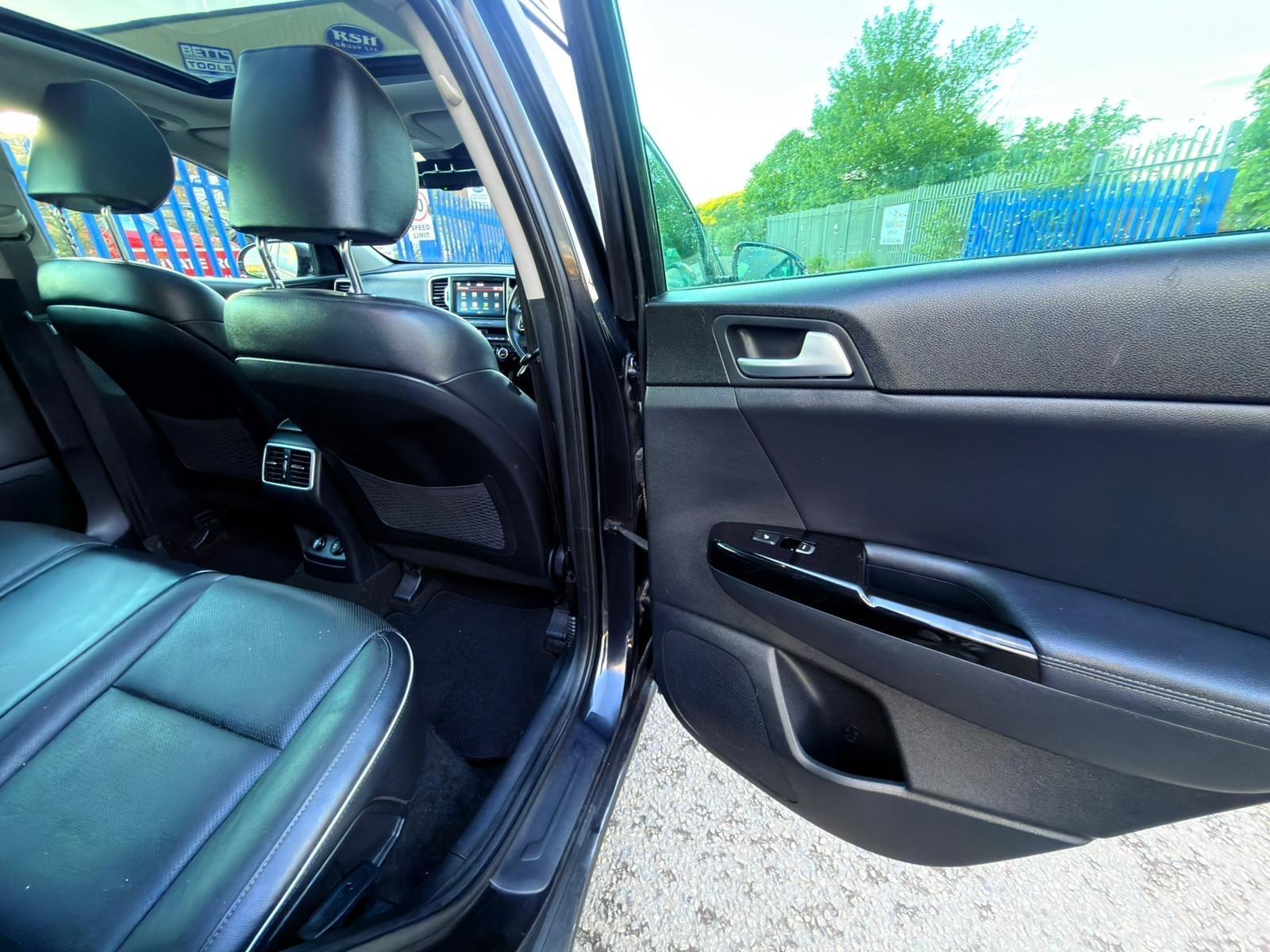 Kia Sportage - Image 40
