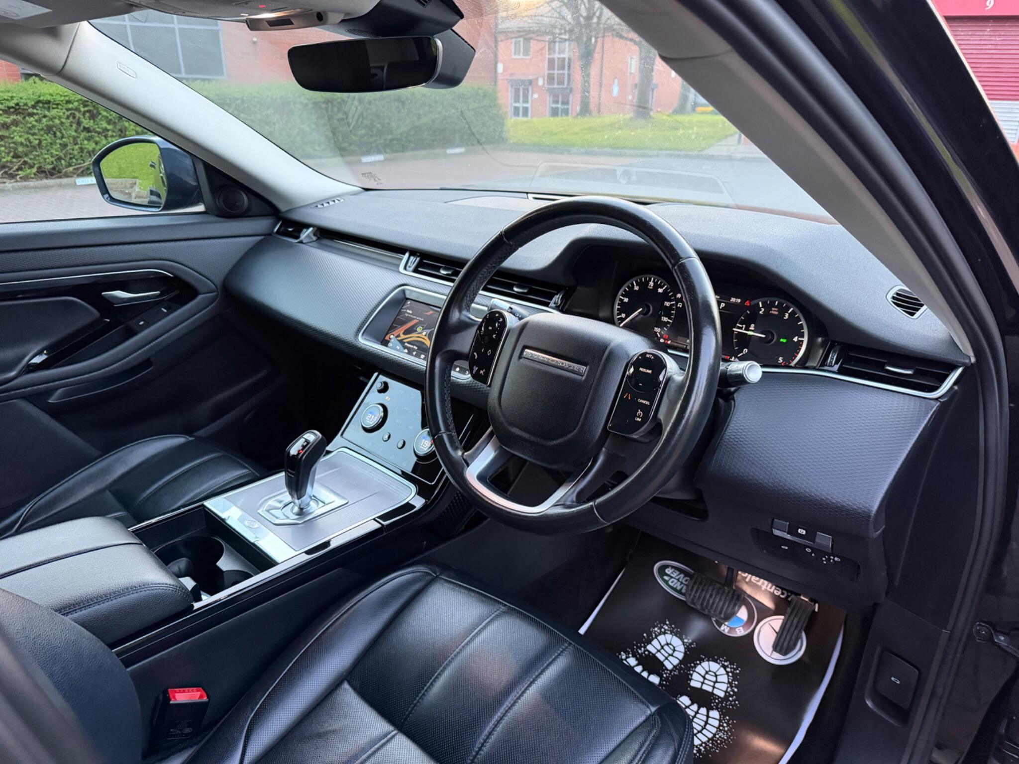 Land Rover Range Rover Evoque - Image 40