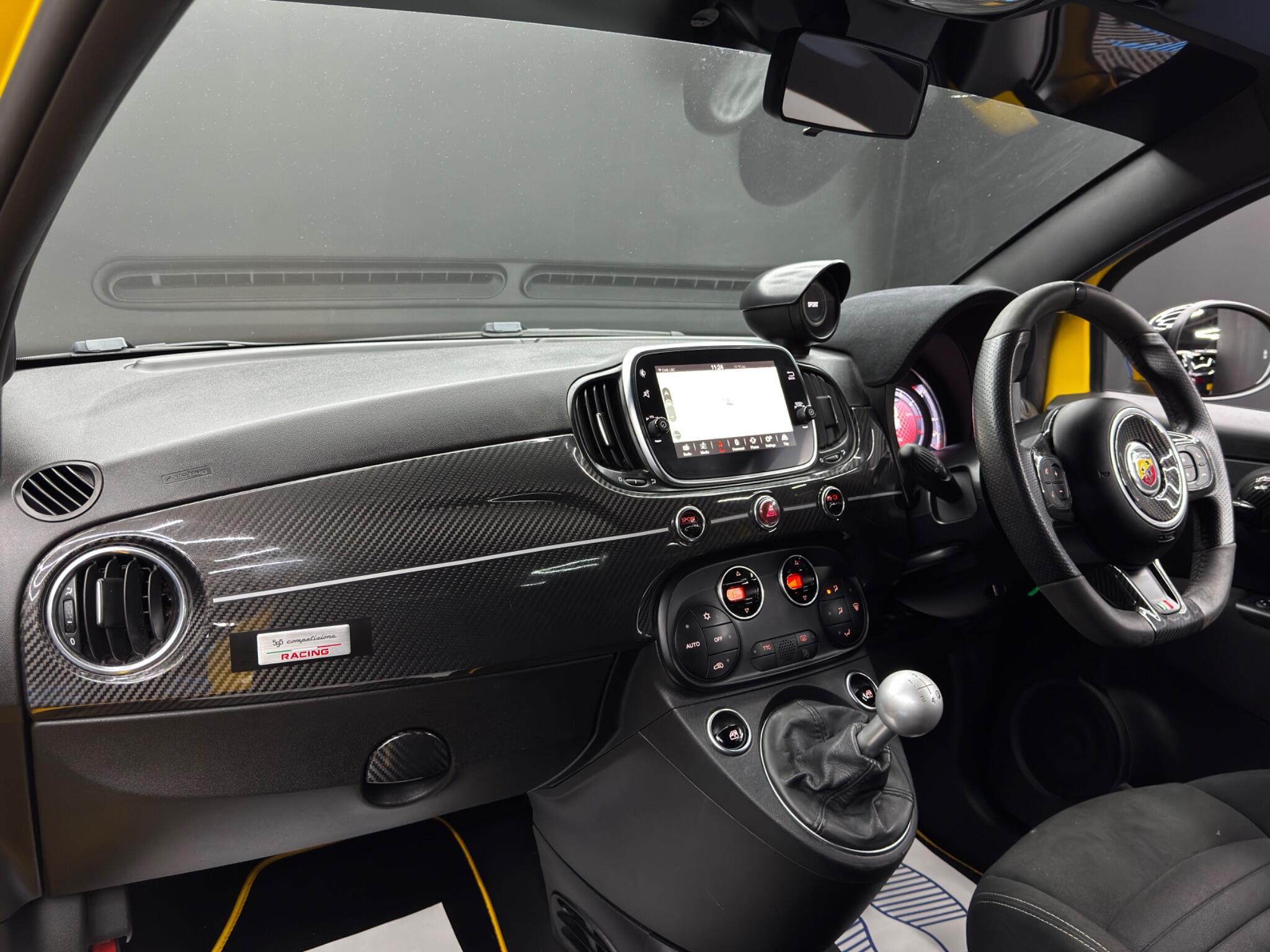 Abarth 595 - Image 11