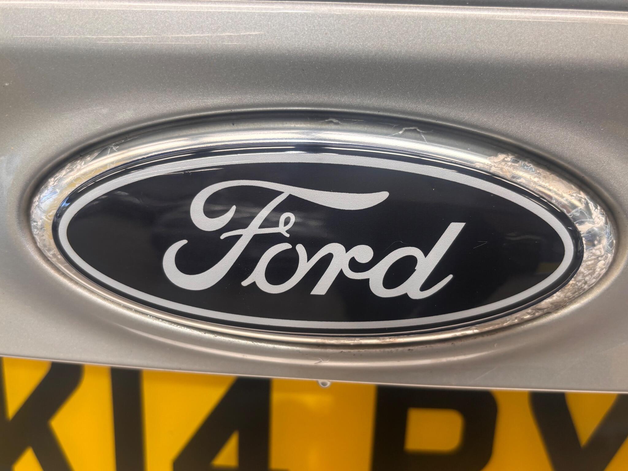 Ford Focus - Image 29