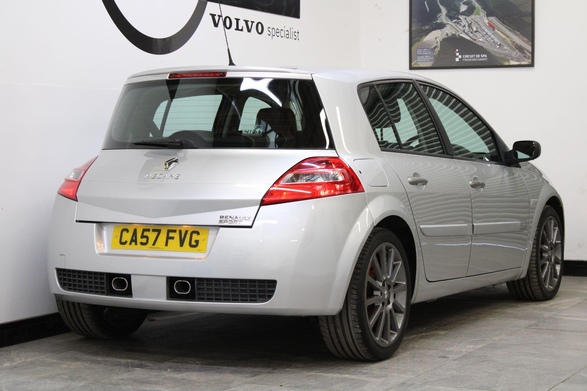 Renault Megane - Image 12