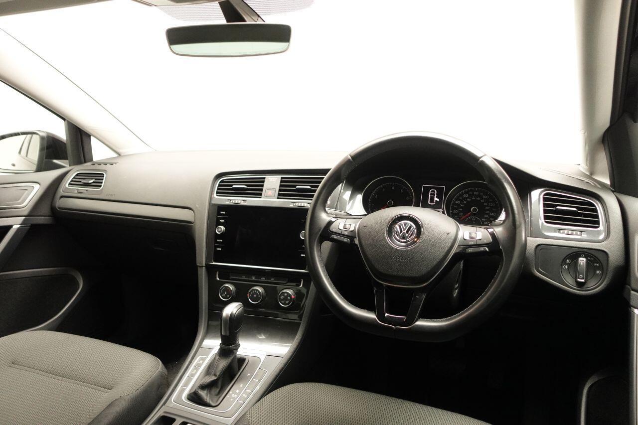 Volkswagen Golf - Image 15