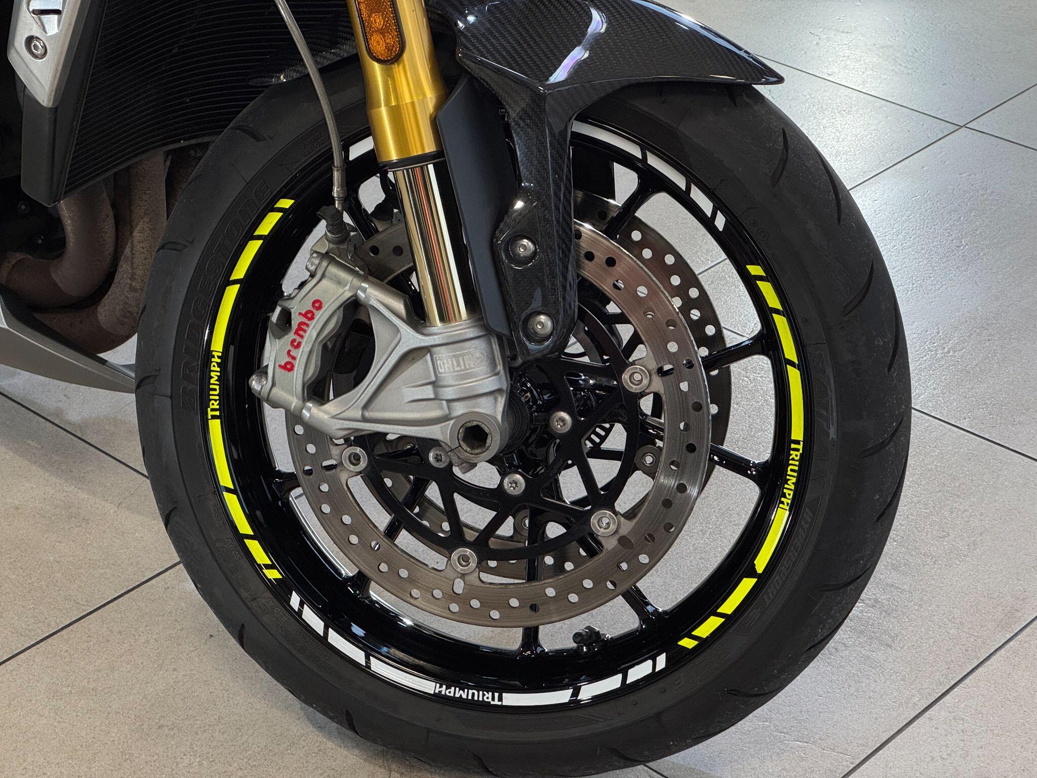 Triumph Speed Triple 1200 - Image 7