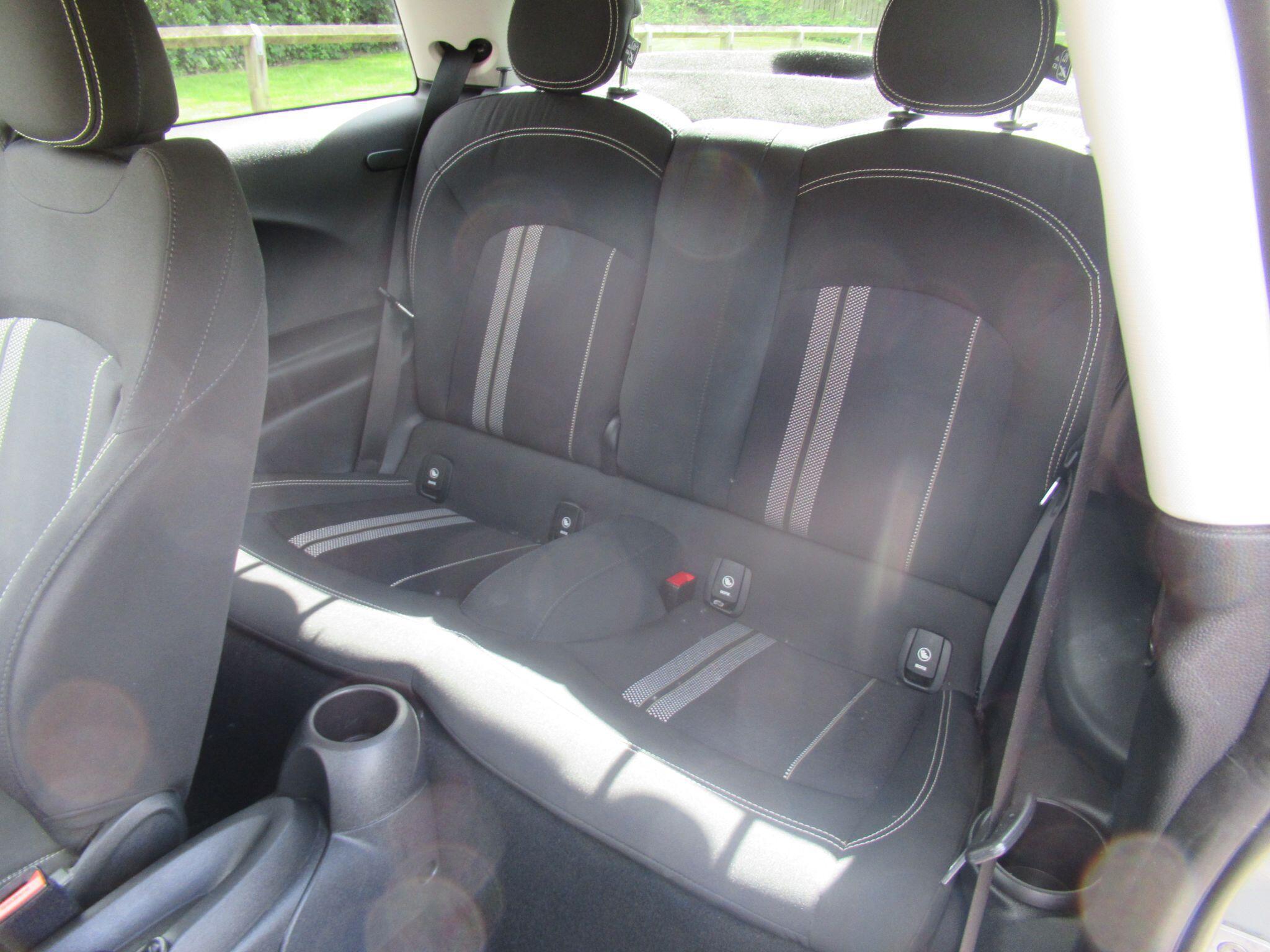 MINI Hatch - Image 13