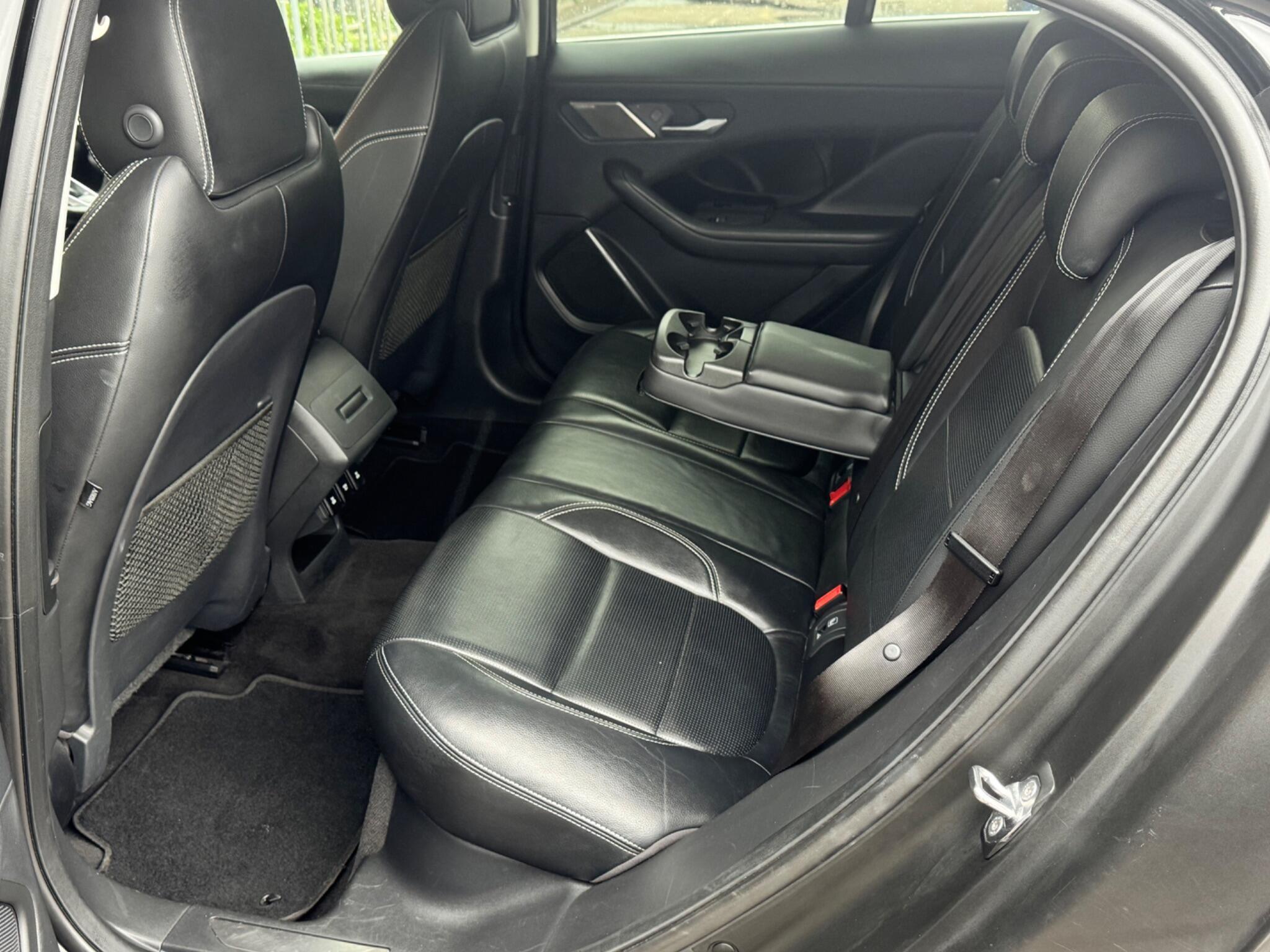 Jaguar I-Pace - Image 29