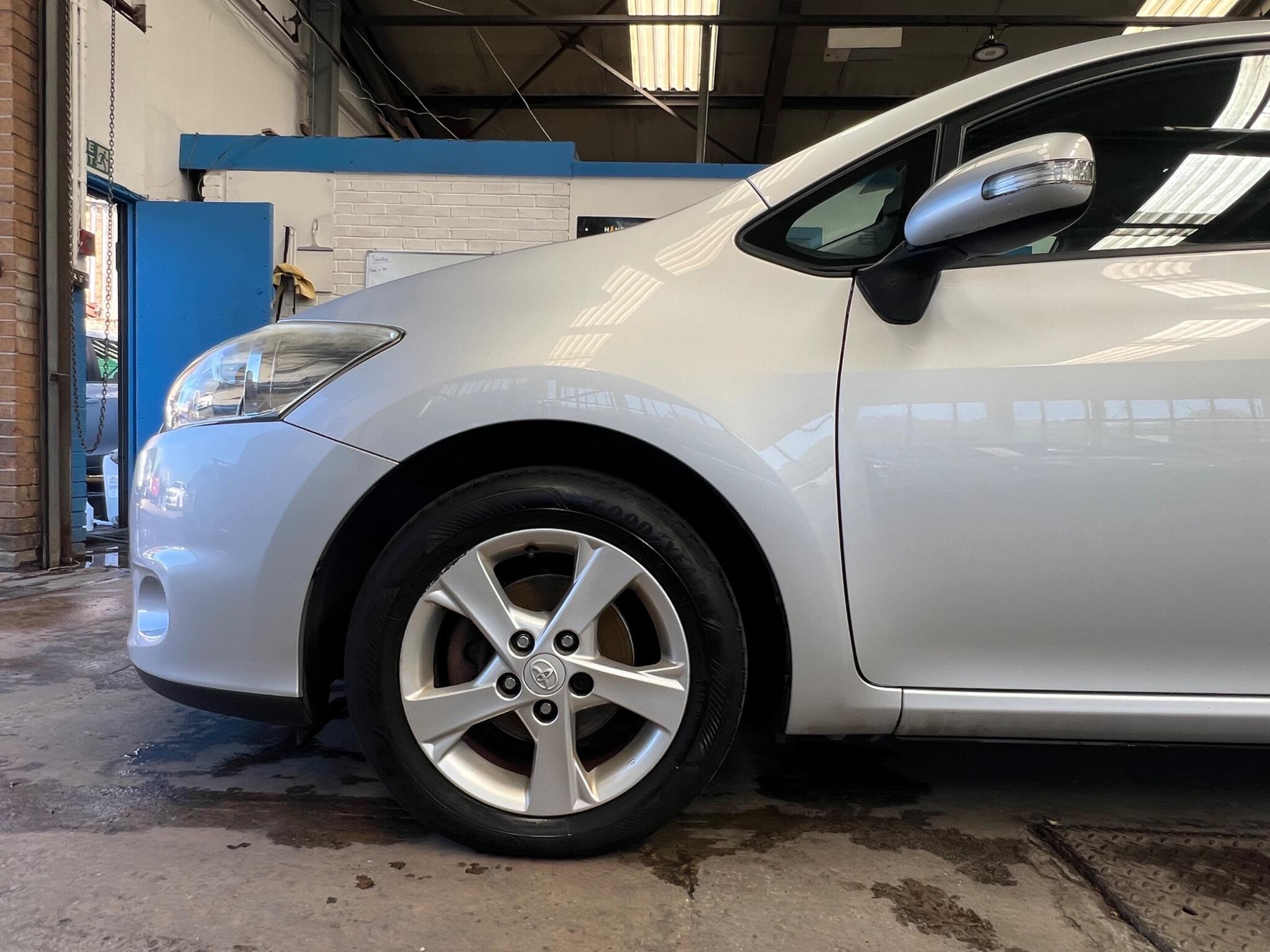 Toyota Auris - Image 16