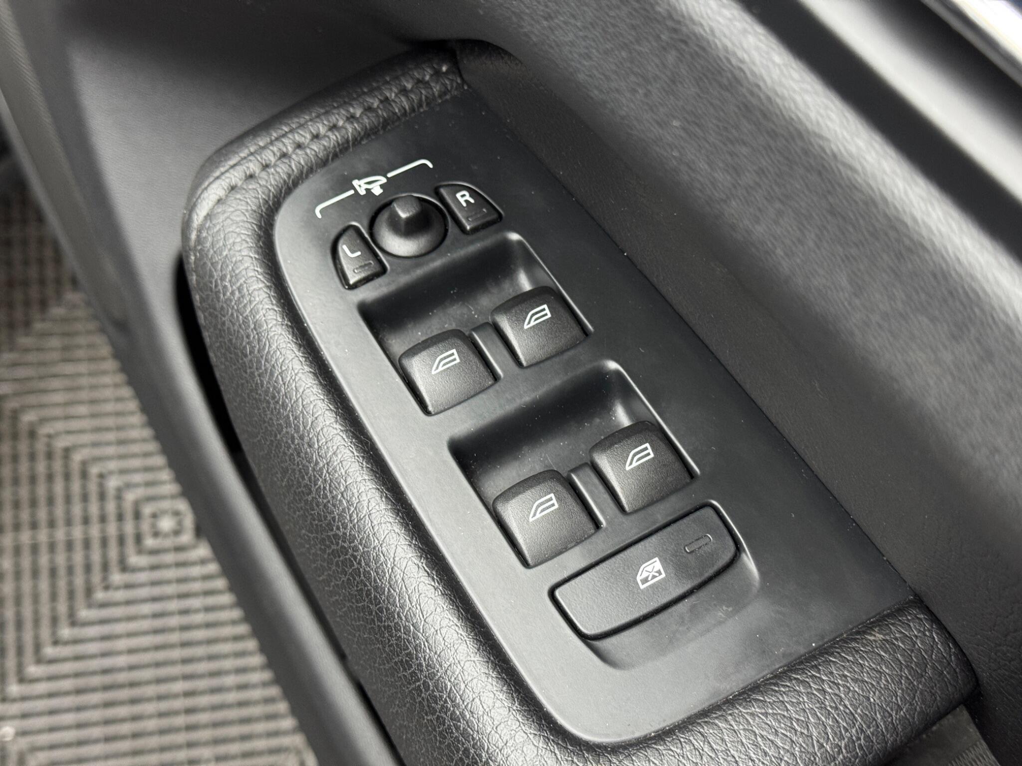 Volvo XC60 - Image 46