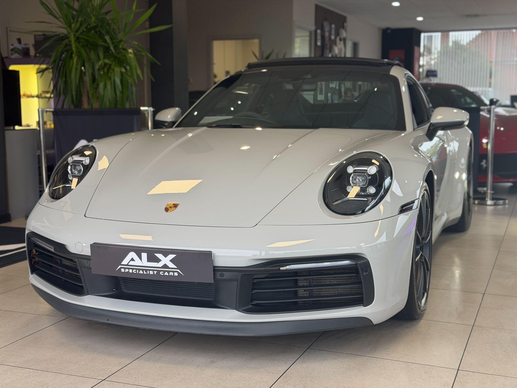 Porsche 911 - Image 11