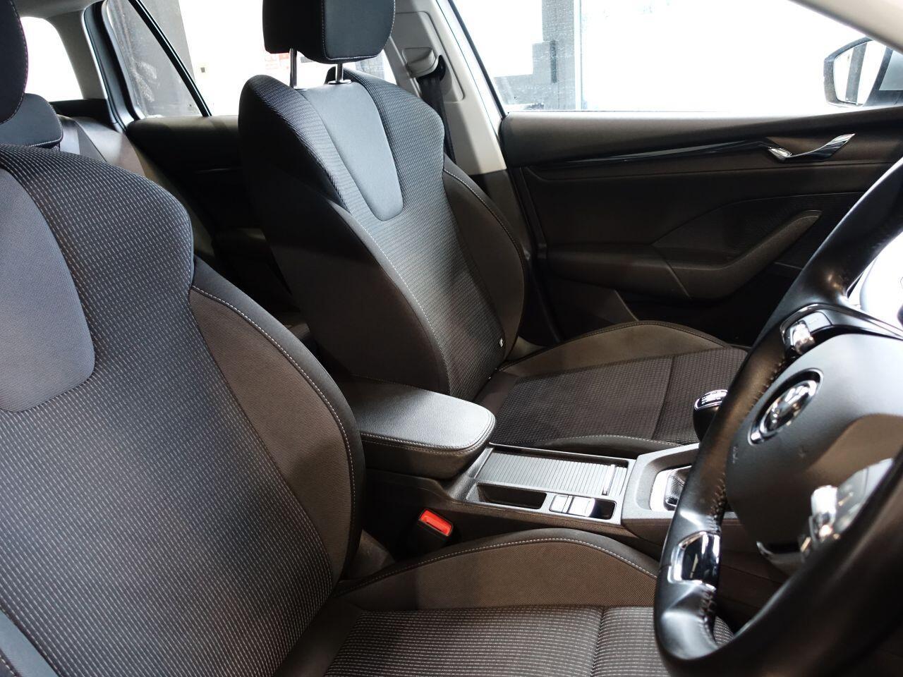 Skoda Octavia - Image 13