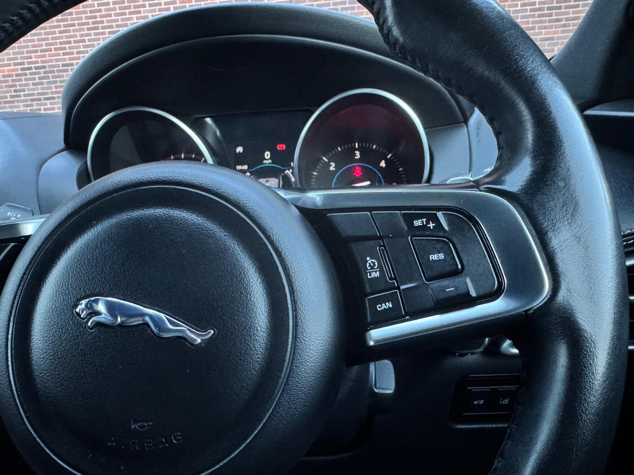 Jaguar F-Pace - Image 44