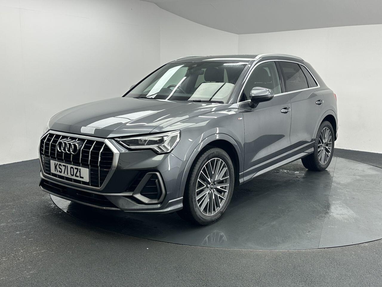 Audi Q3 - Image 5