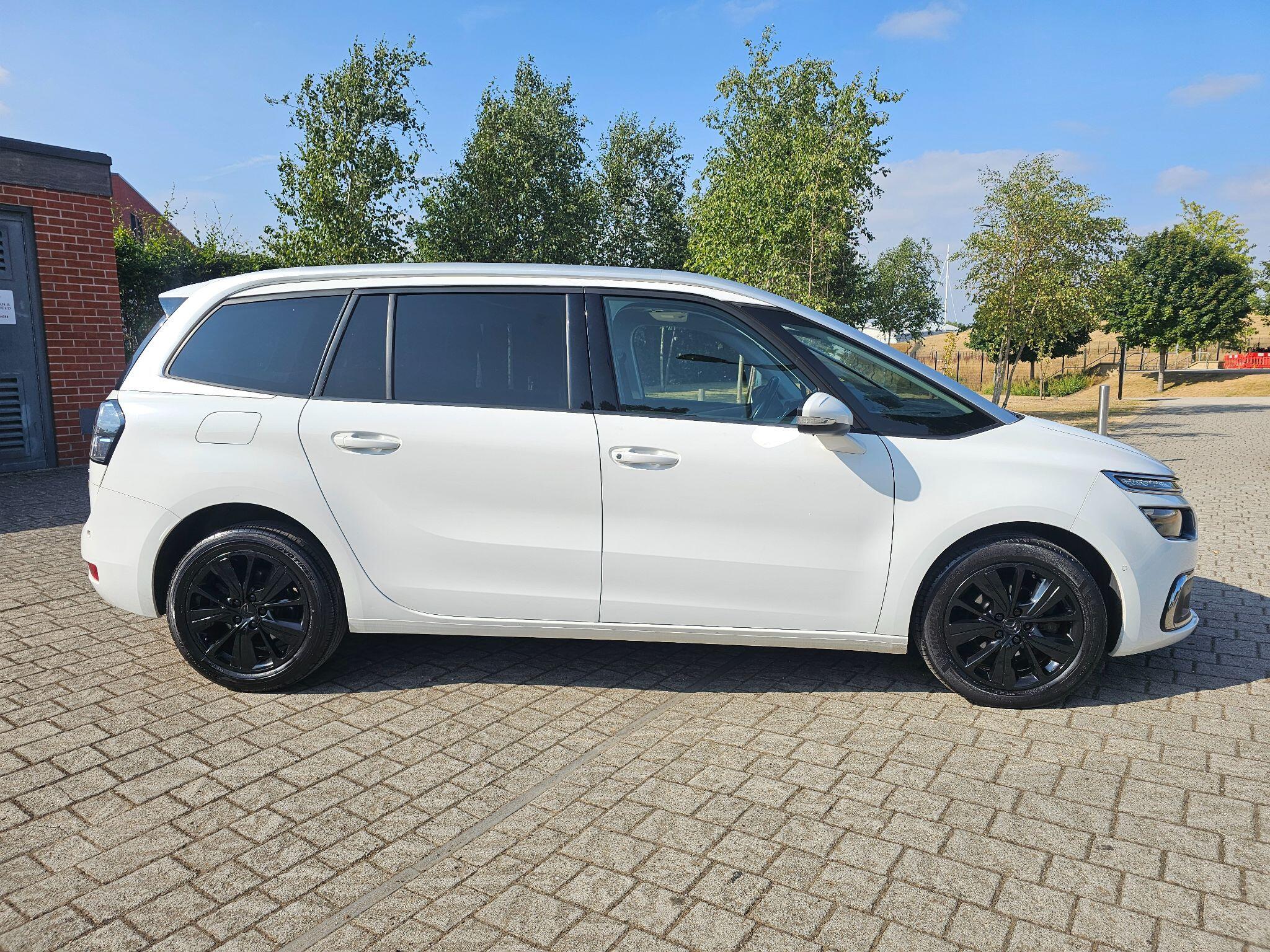 Citroen Grand C4 Spacetourer - Image 10
