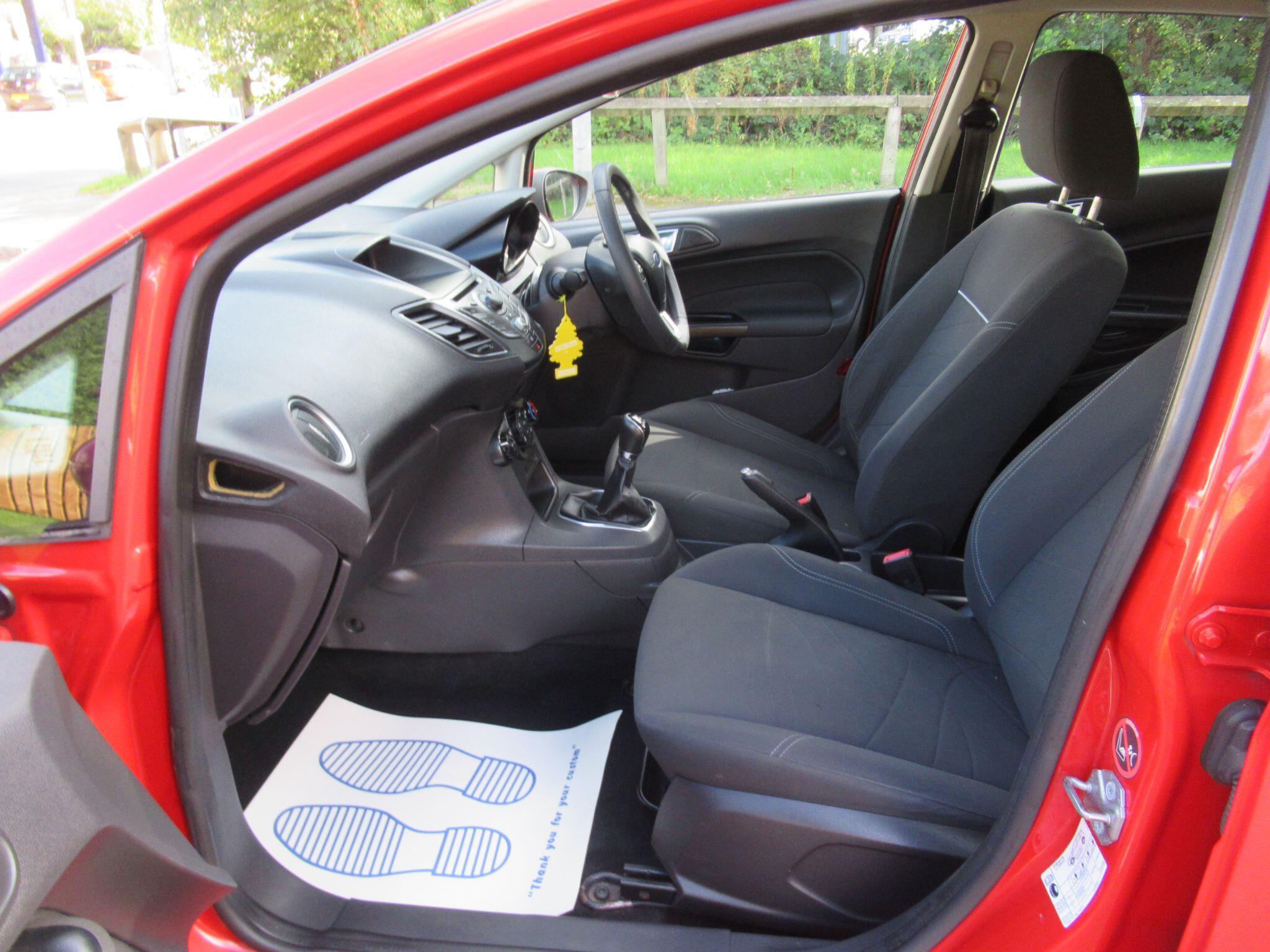 Ford Fiesta - Image 12