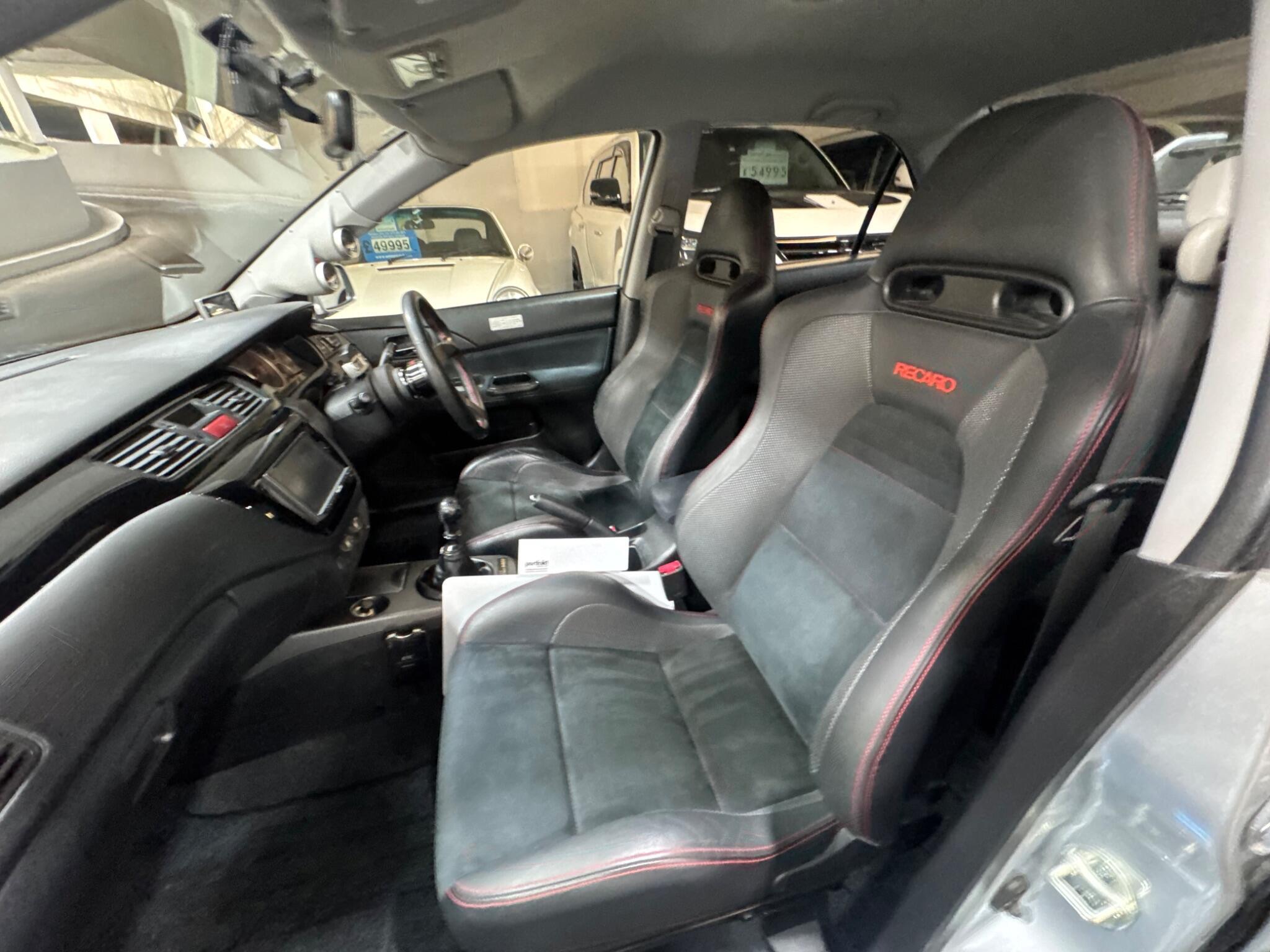 Mitsubishi Lancer - Image 9