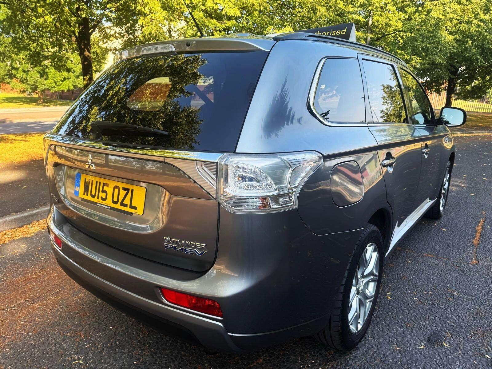 Mitsubishi Outlander - Image 7