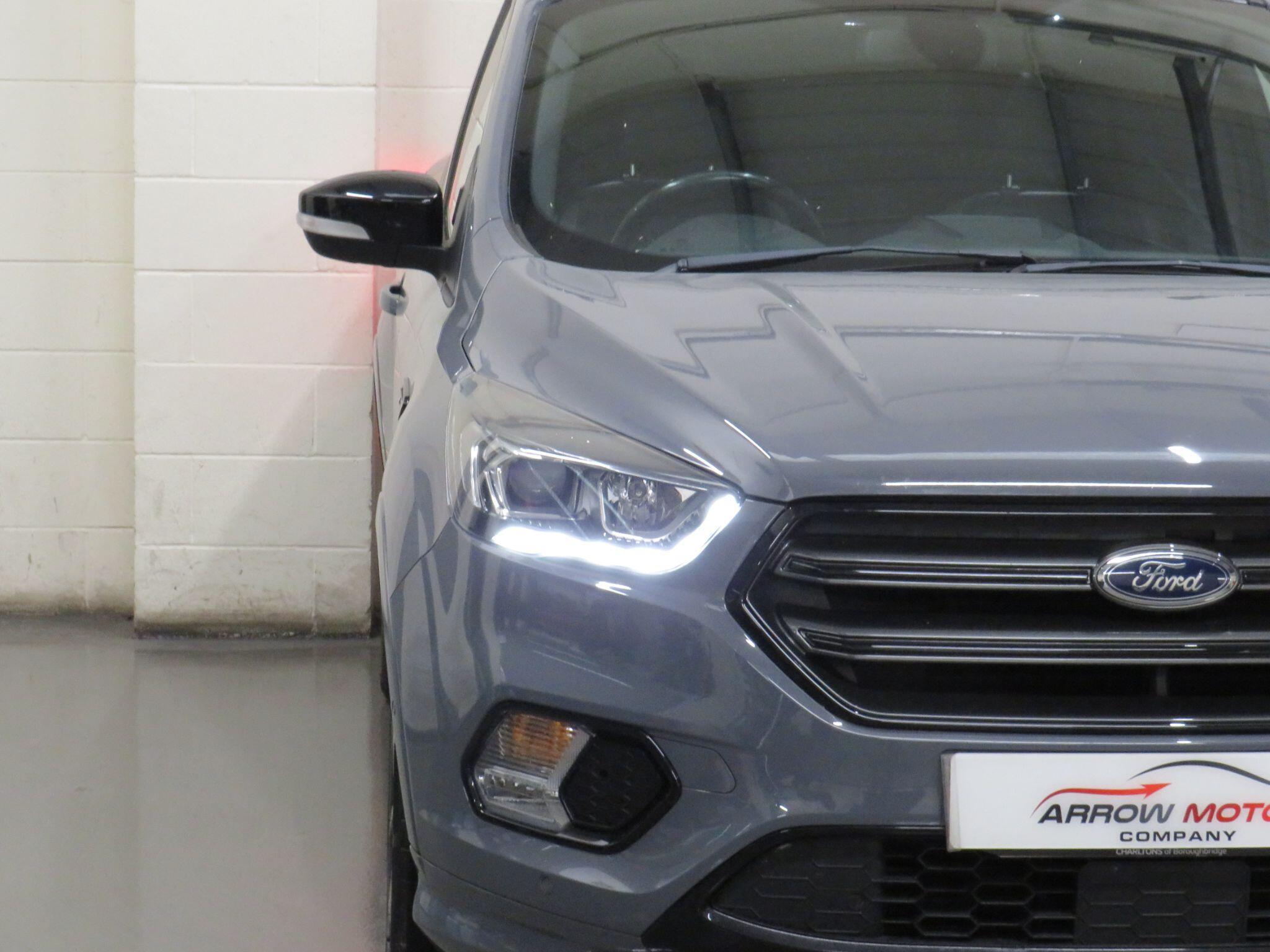 Ford Kuga - Image 13