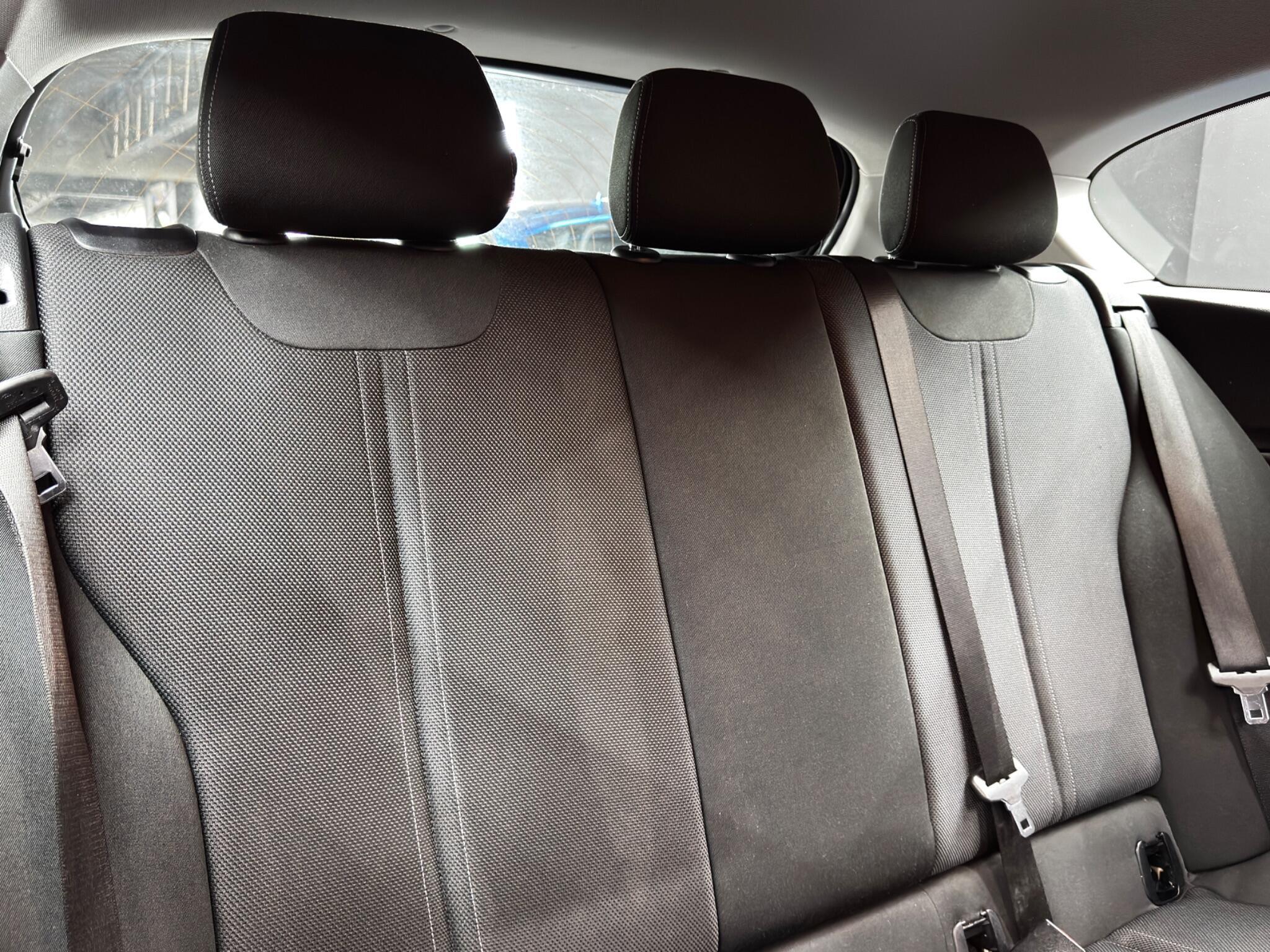 BMW 1 Series - Image 15
