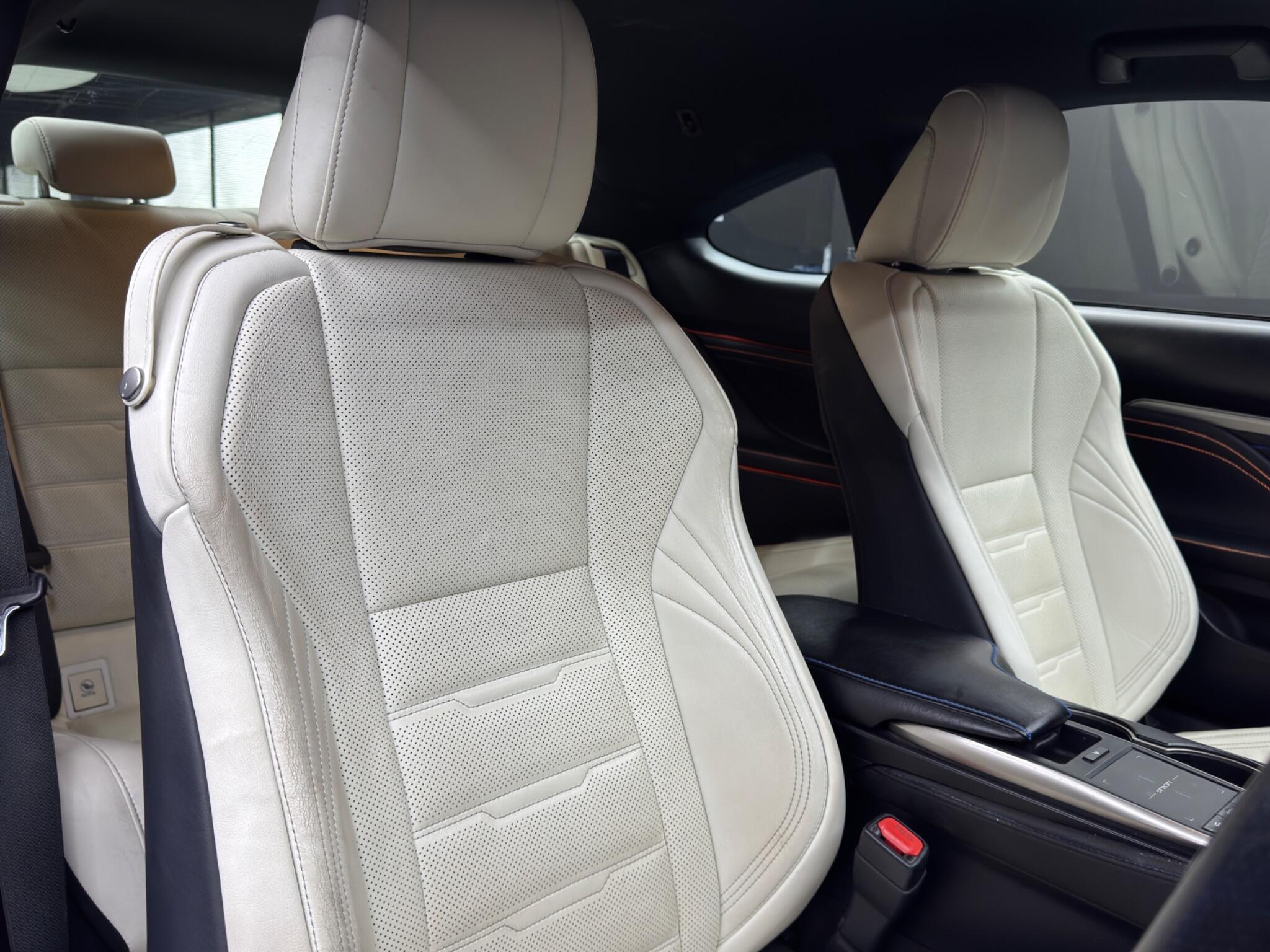 Lexus RC - Image 12