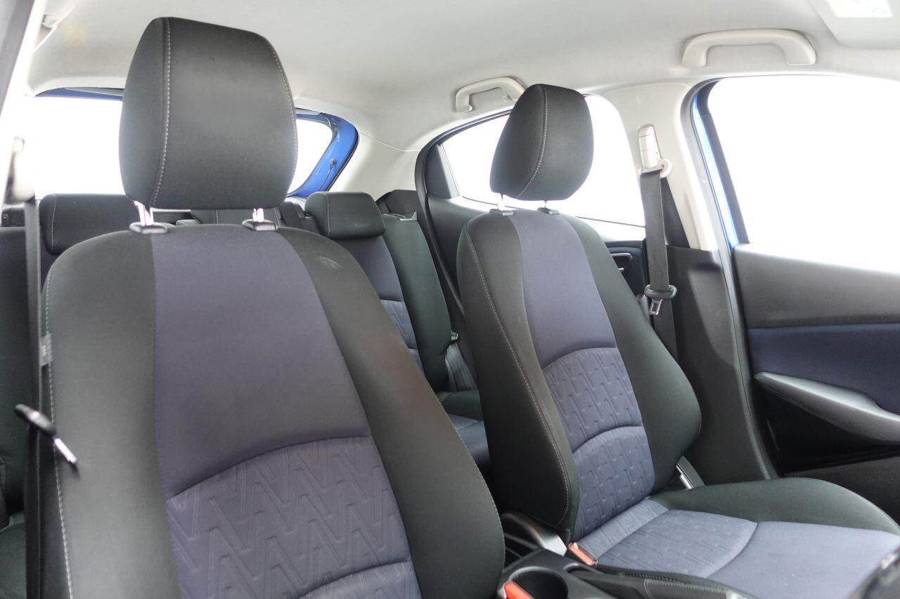 Mazda MAZDA2 - Image 9