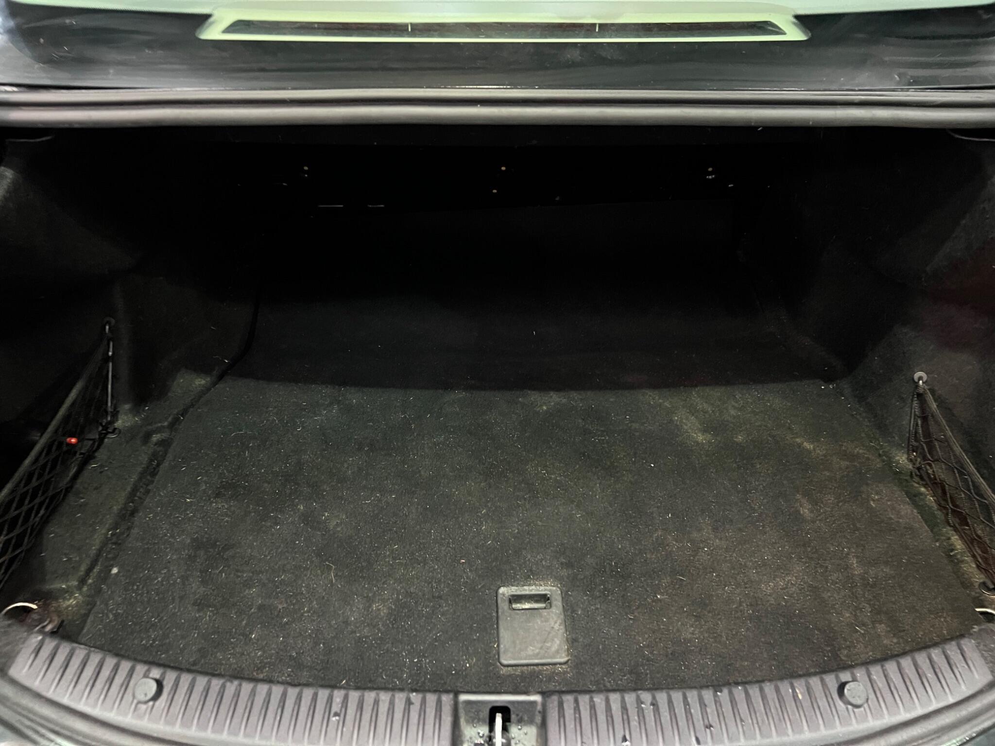 Mercedes C Class - Image 23