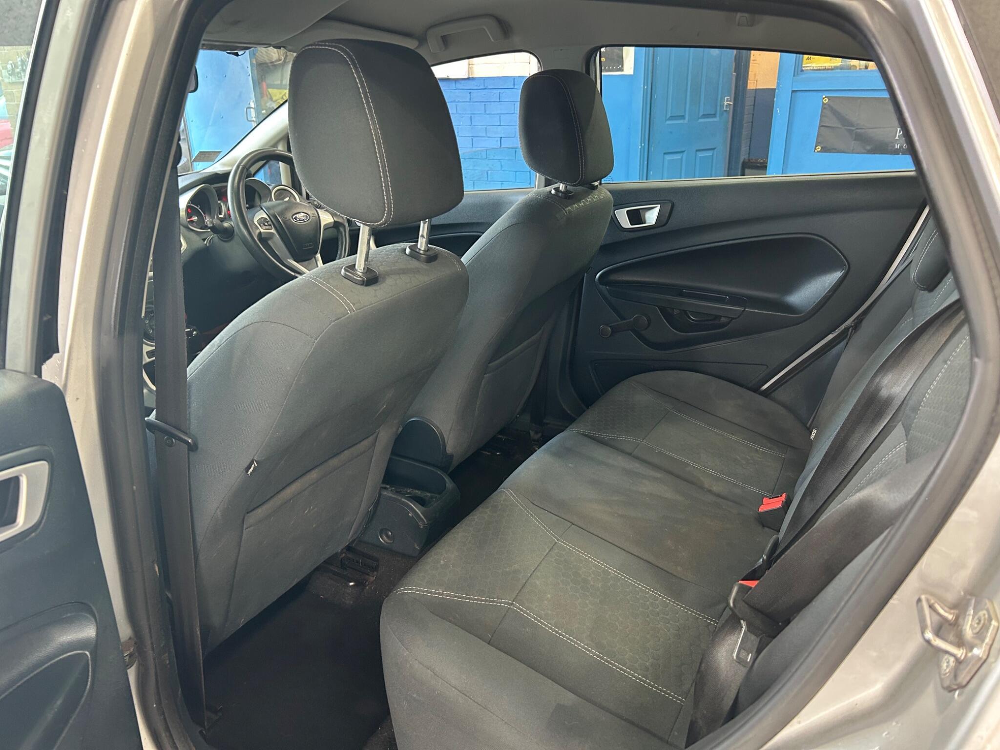 Ford Fiesta - Image 19