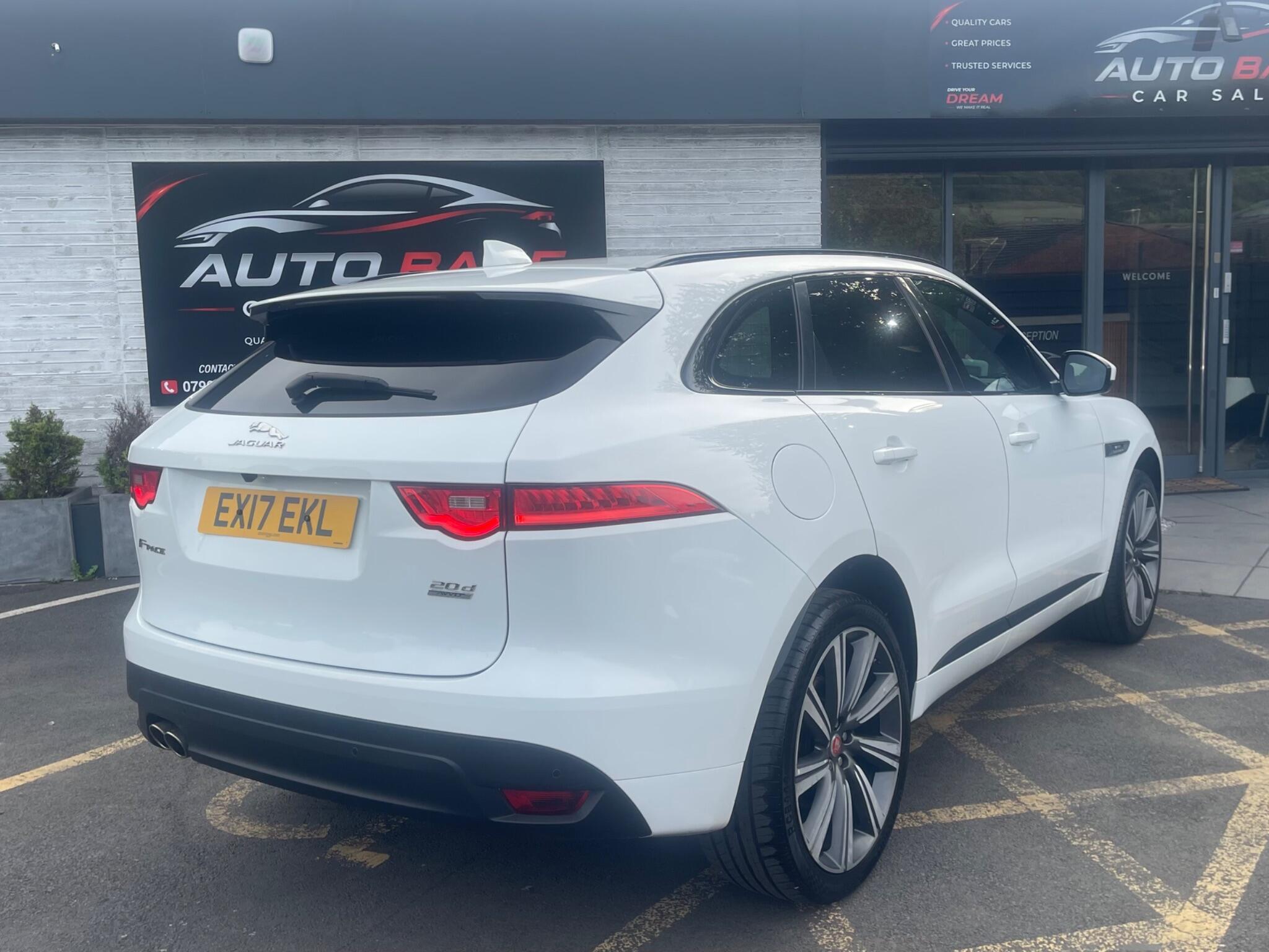 Jaguar F-Pace - Image 15
