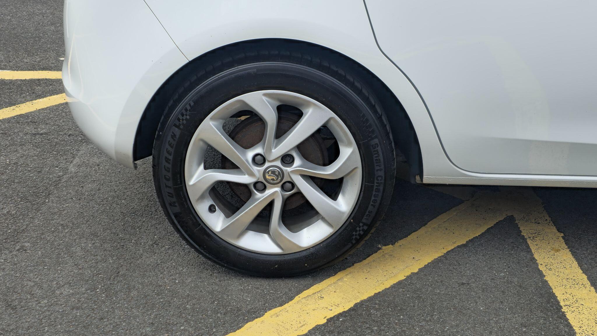 Vauxhall Corsa - Image 7