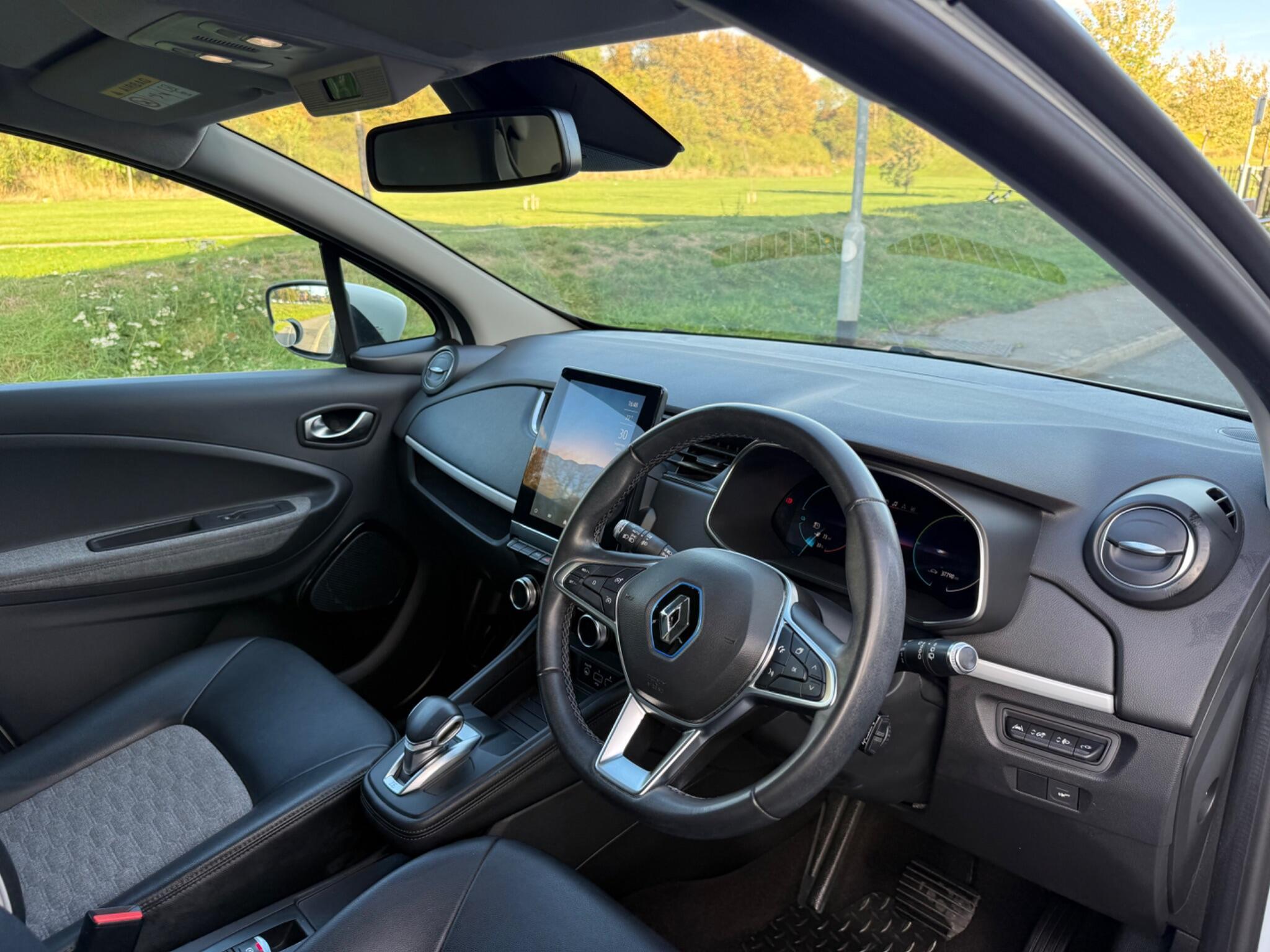 Renault Zoe - Image 18