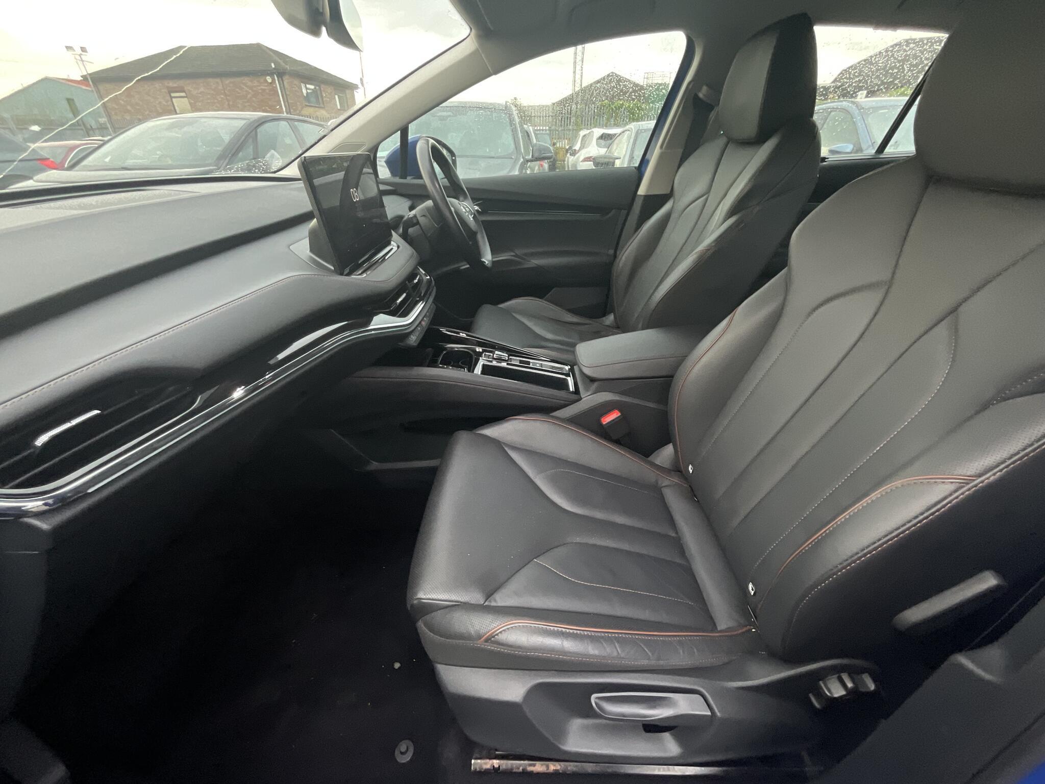 Skoda Enyaq iV - Image 18