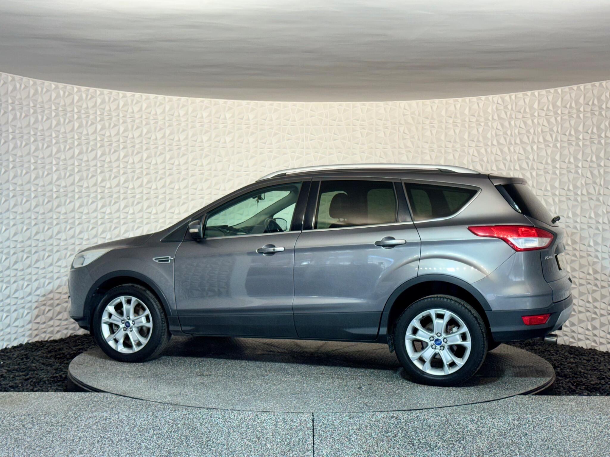 Ford Kuga - Image 17