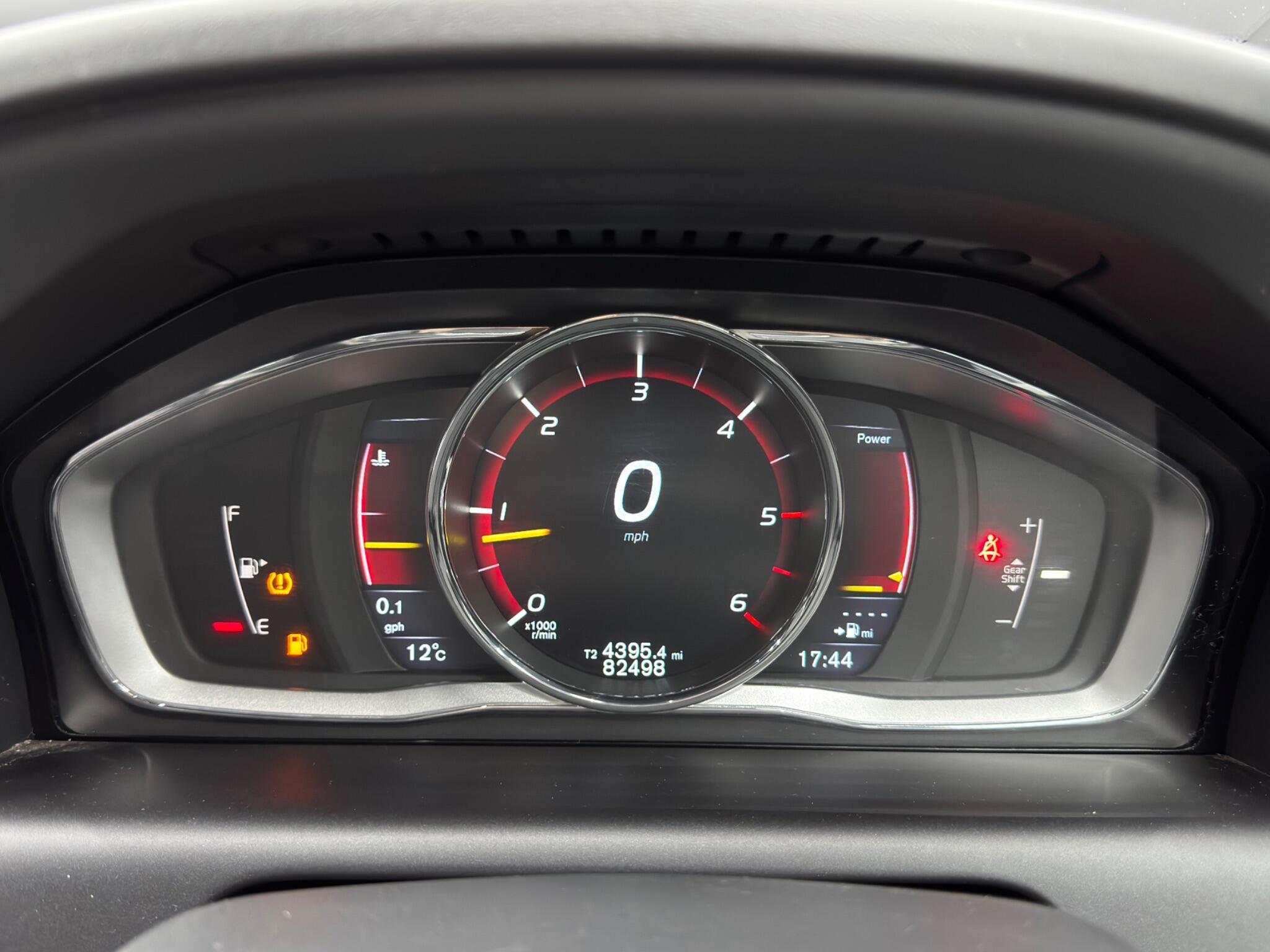 Volvo XC60 - Image 22