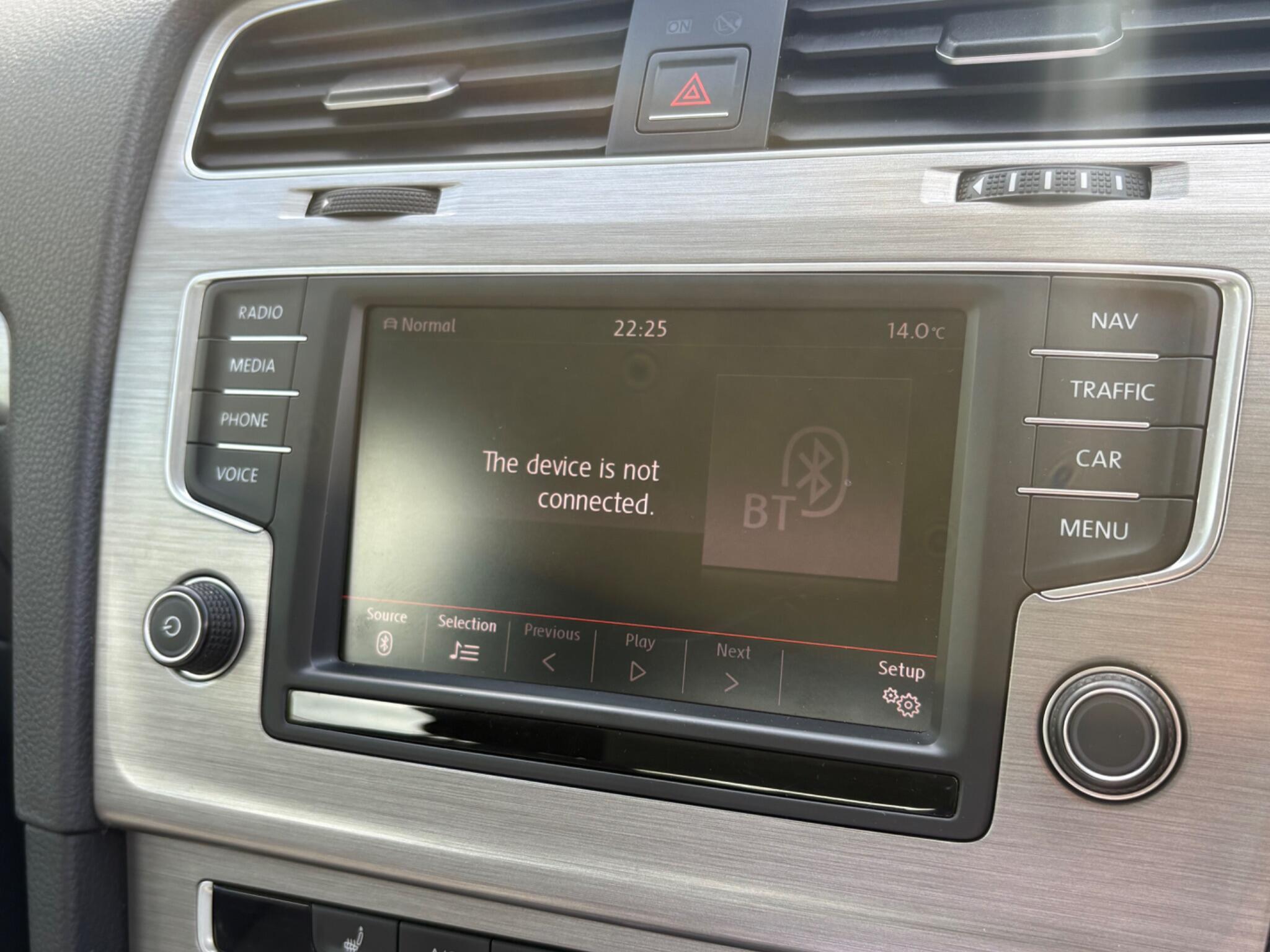 Volkswagen Golf - Image 38