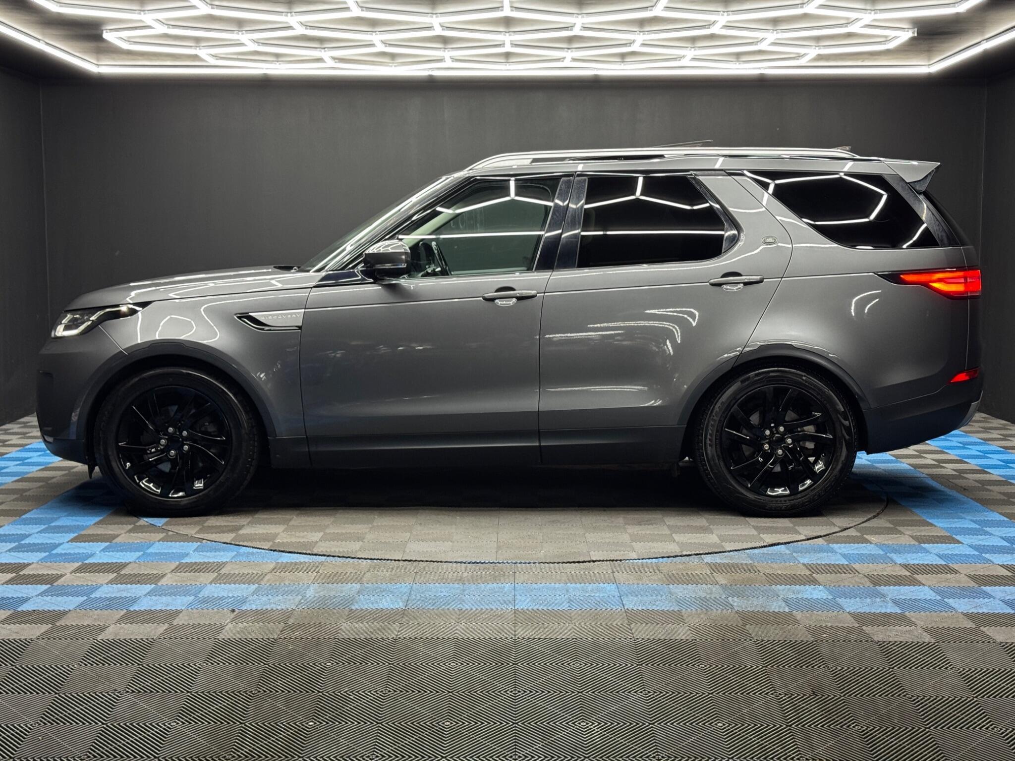 Land Rover Discovery - Image 8
