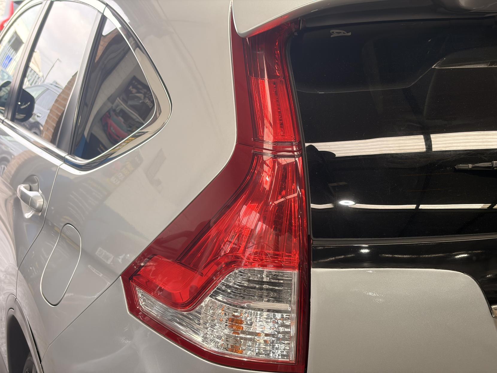 Honda CR-V - Image 12