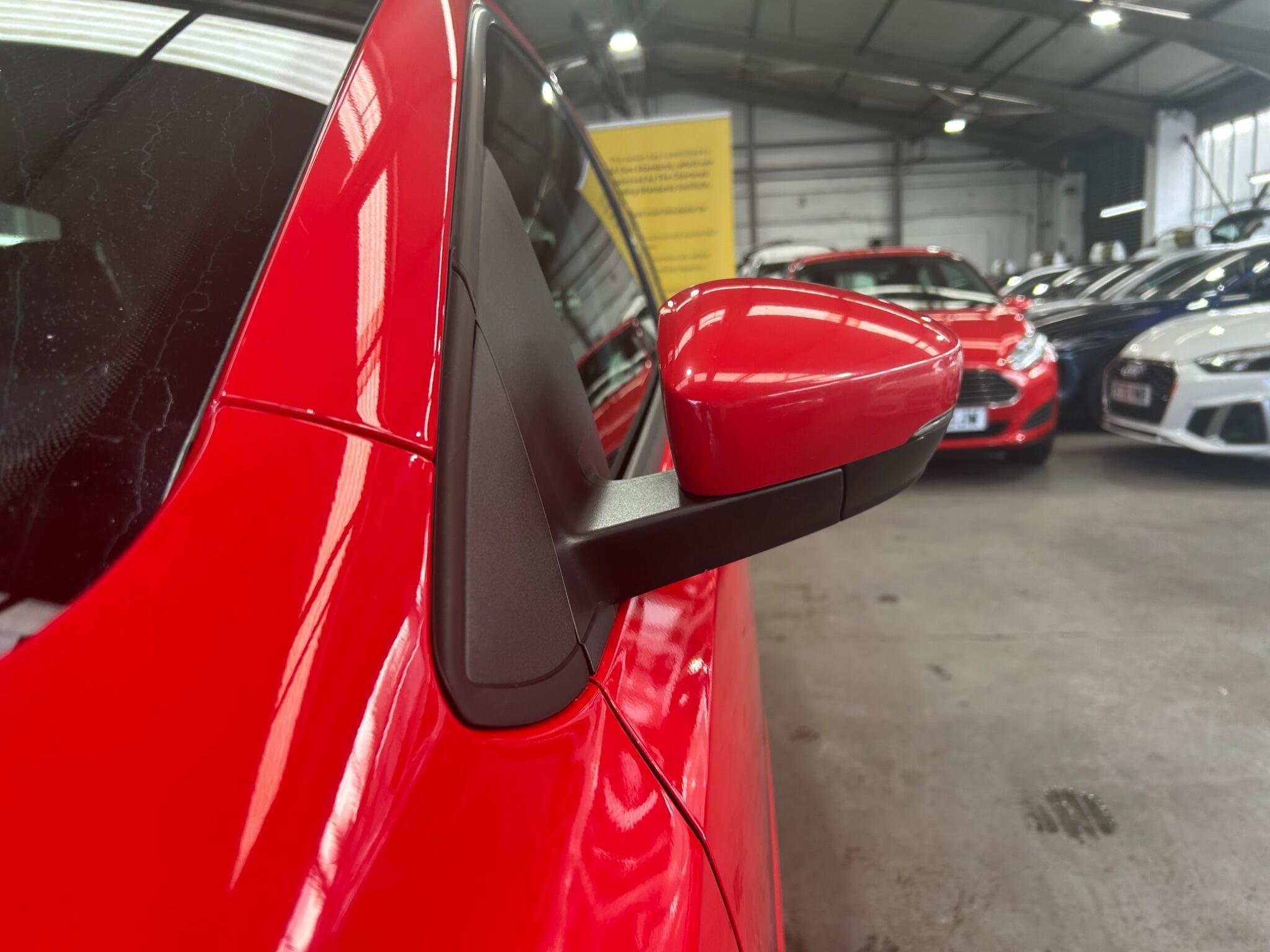 Volkswagen Polo - Image 6